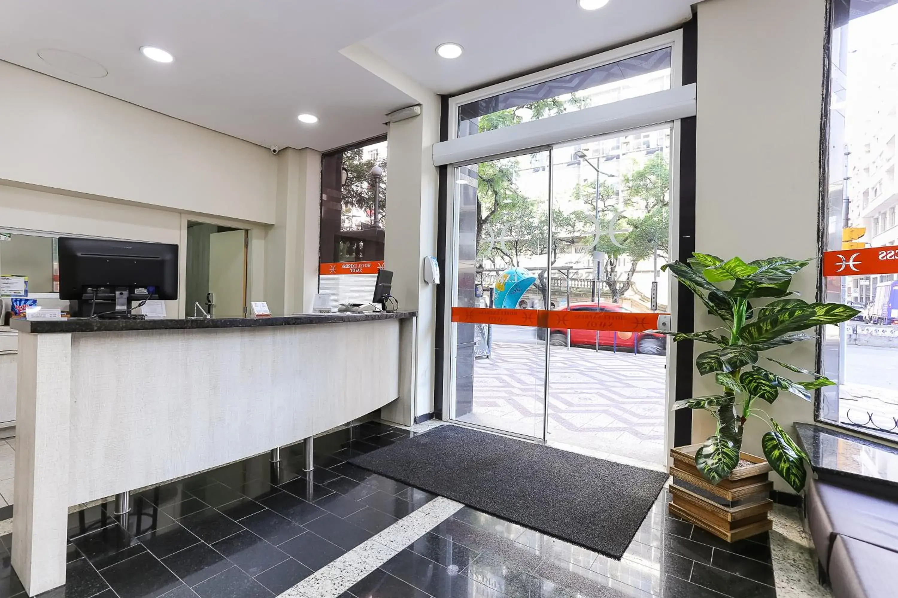 Facade/entrance in Hotel Express Savoy - Centro Histórico Facade/entrance in Hotel Express Savoy - Centro Histórico