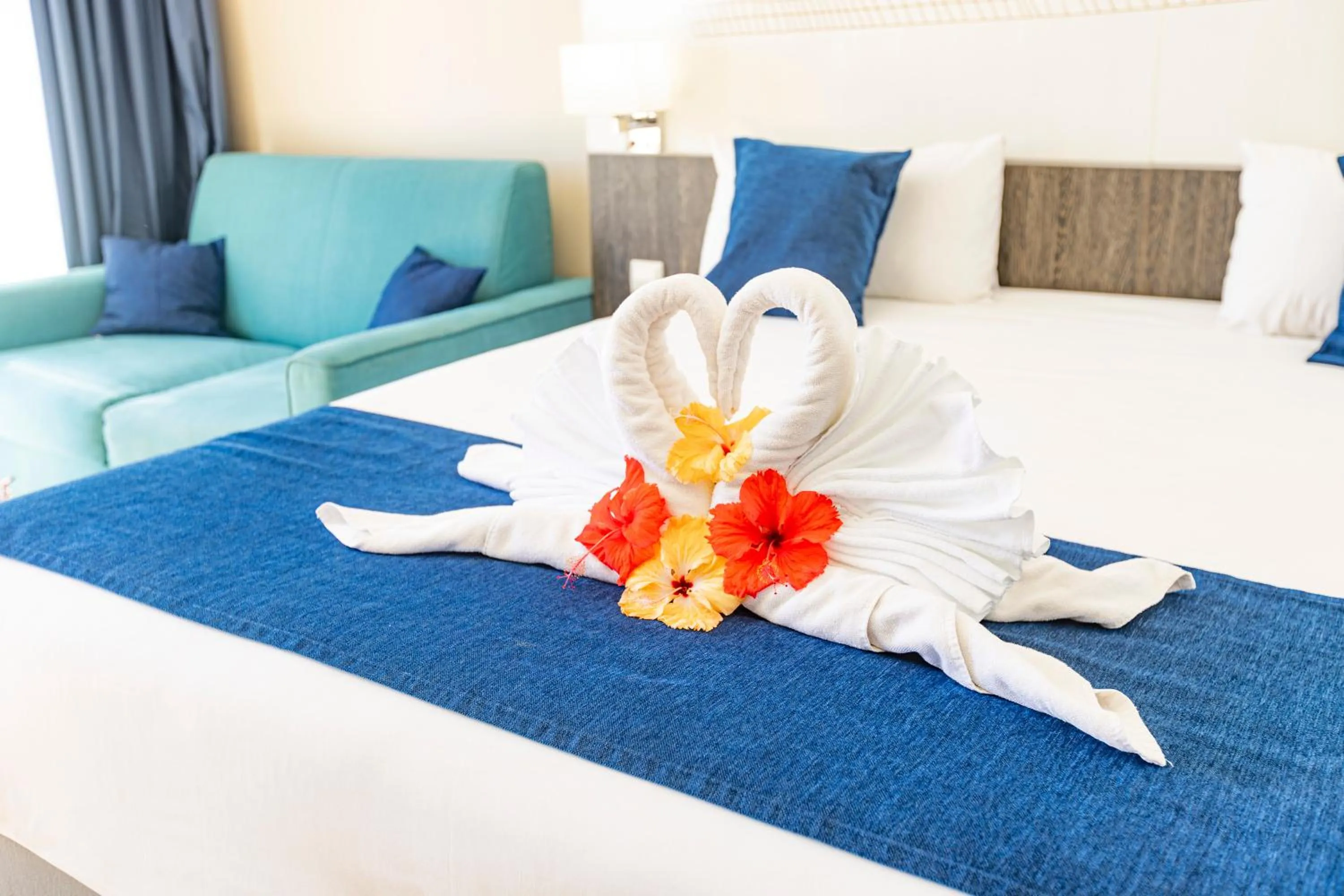 Property building, Bed in Hotel Beaurivage