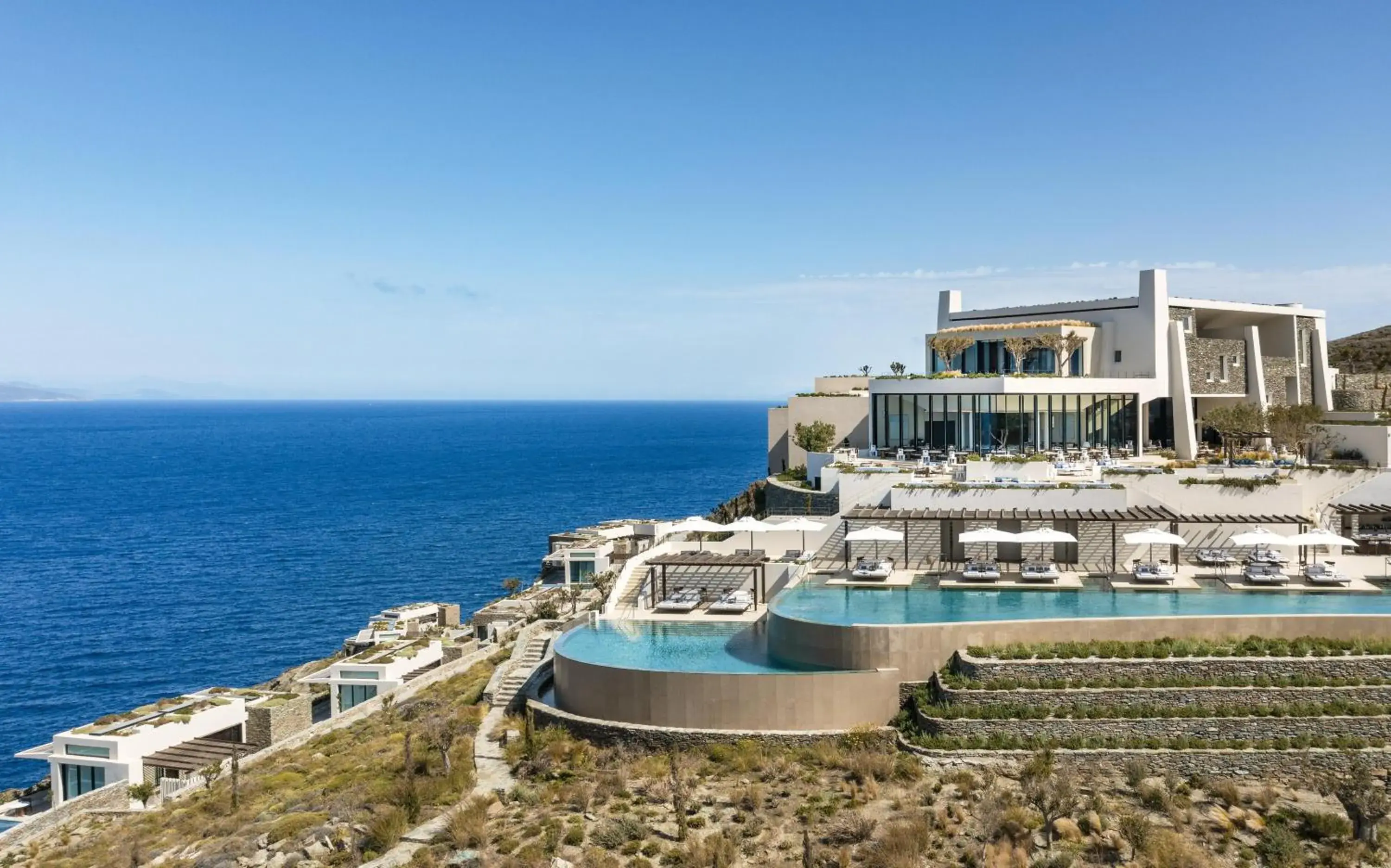 Property building in One&Only Kéa Island Property building in One&Only Kéa Island