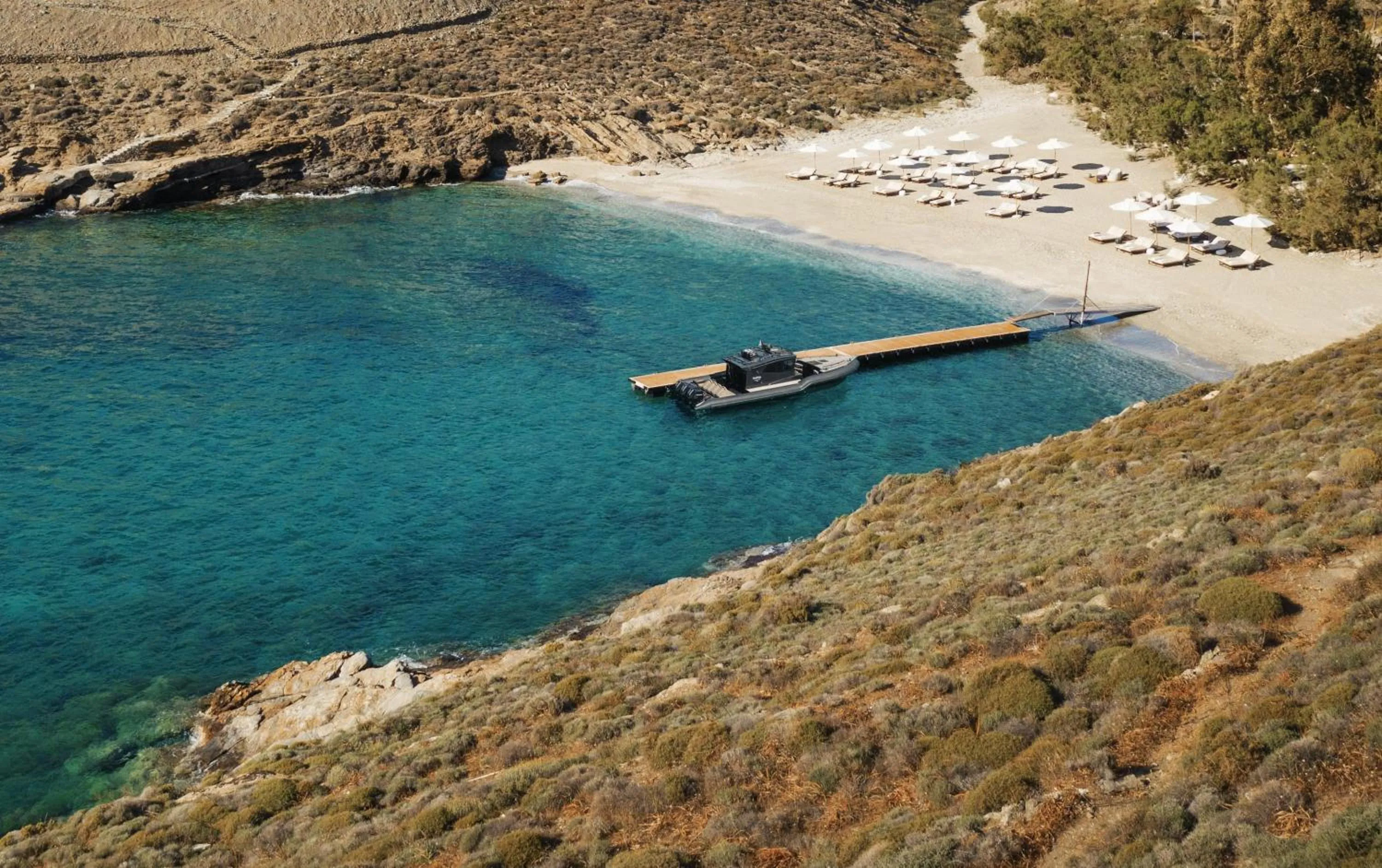 Beach in One&Only Kéa Island