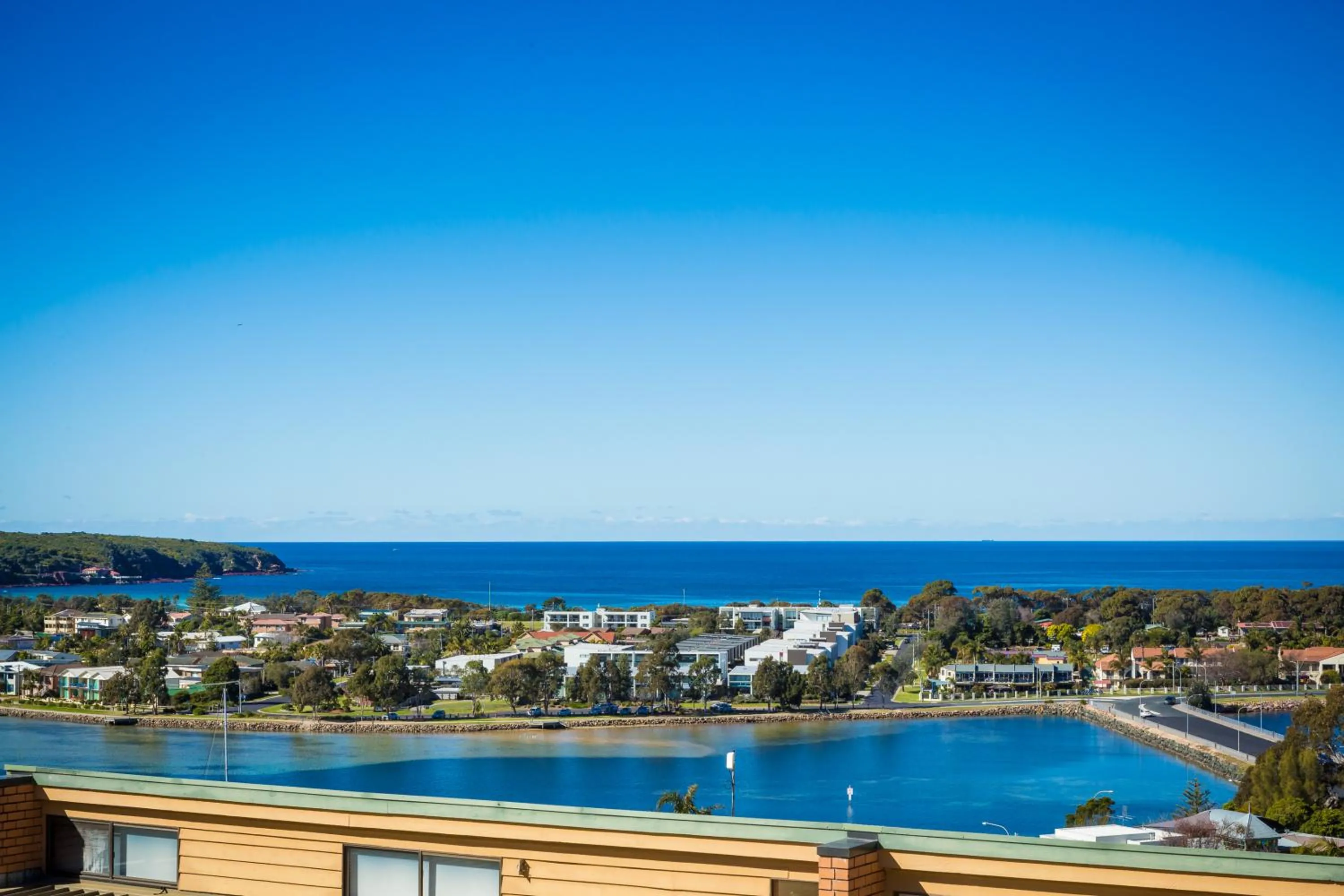 Lake view in Panoramic Townhouses by Lisa