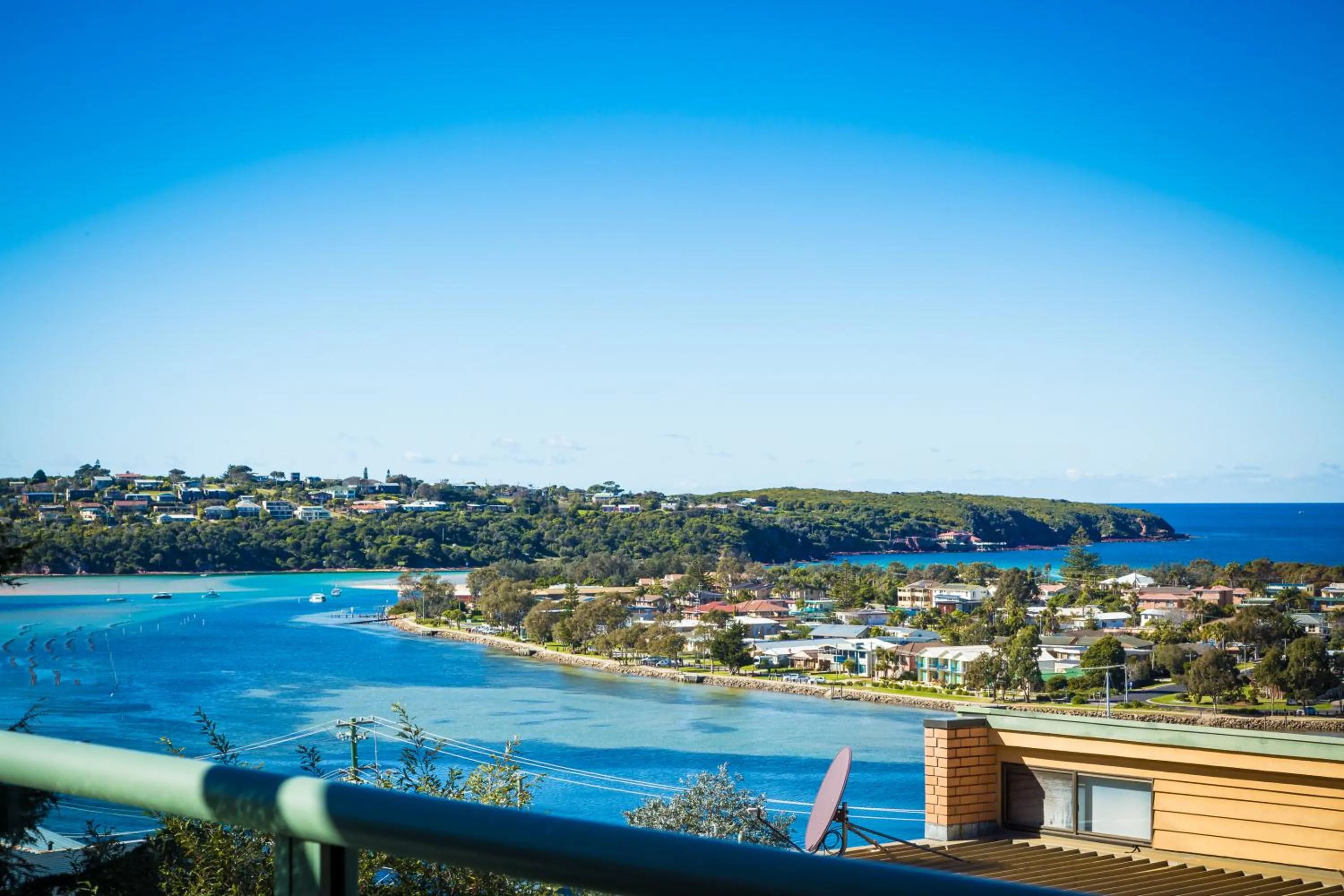 Lake view in Panoramic Townhouses by Lisa