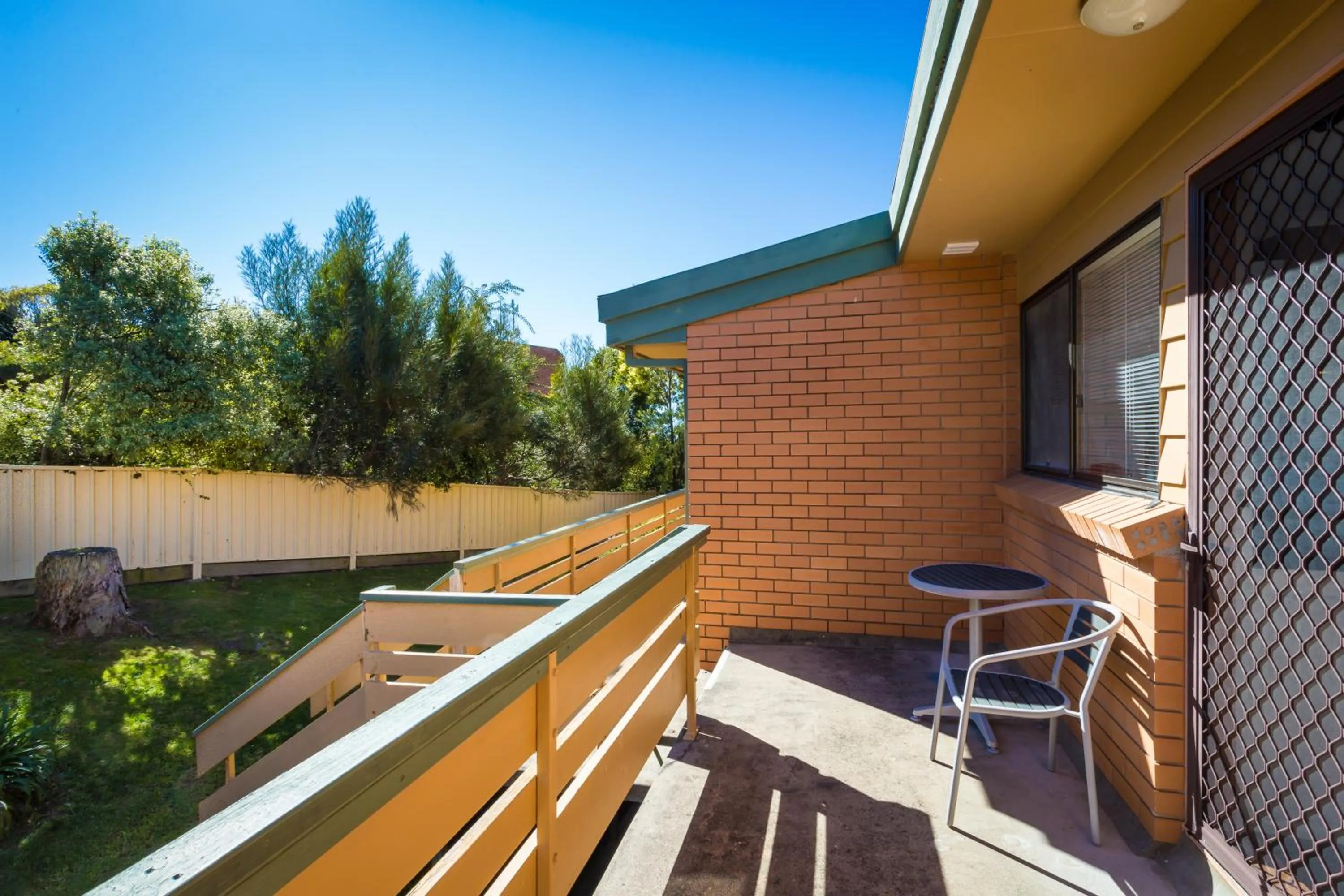 Balcony/Terrace in Panoramic Townhouses by Lisa