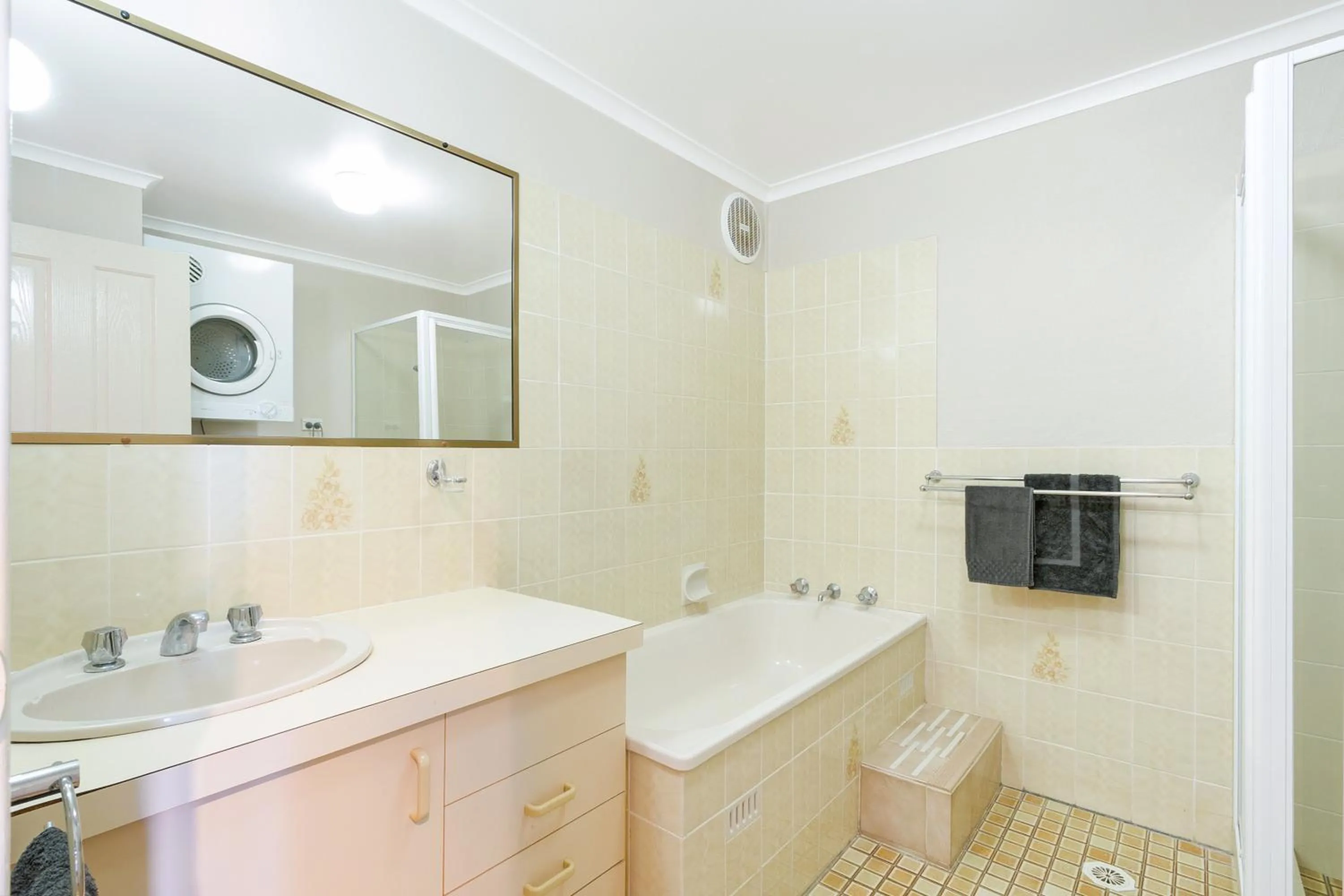 Bathroom in Panoramic Townhouses by Lisa