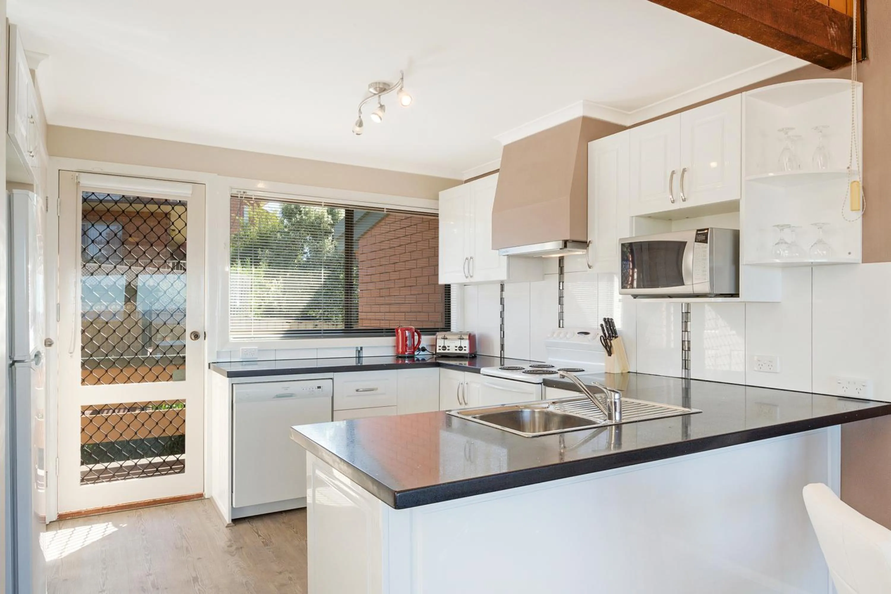 Kitchen or kitchenette in Panoramic Townhouses by Lisa