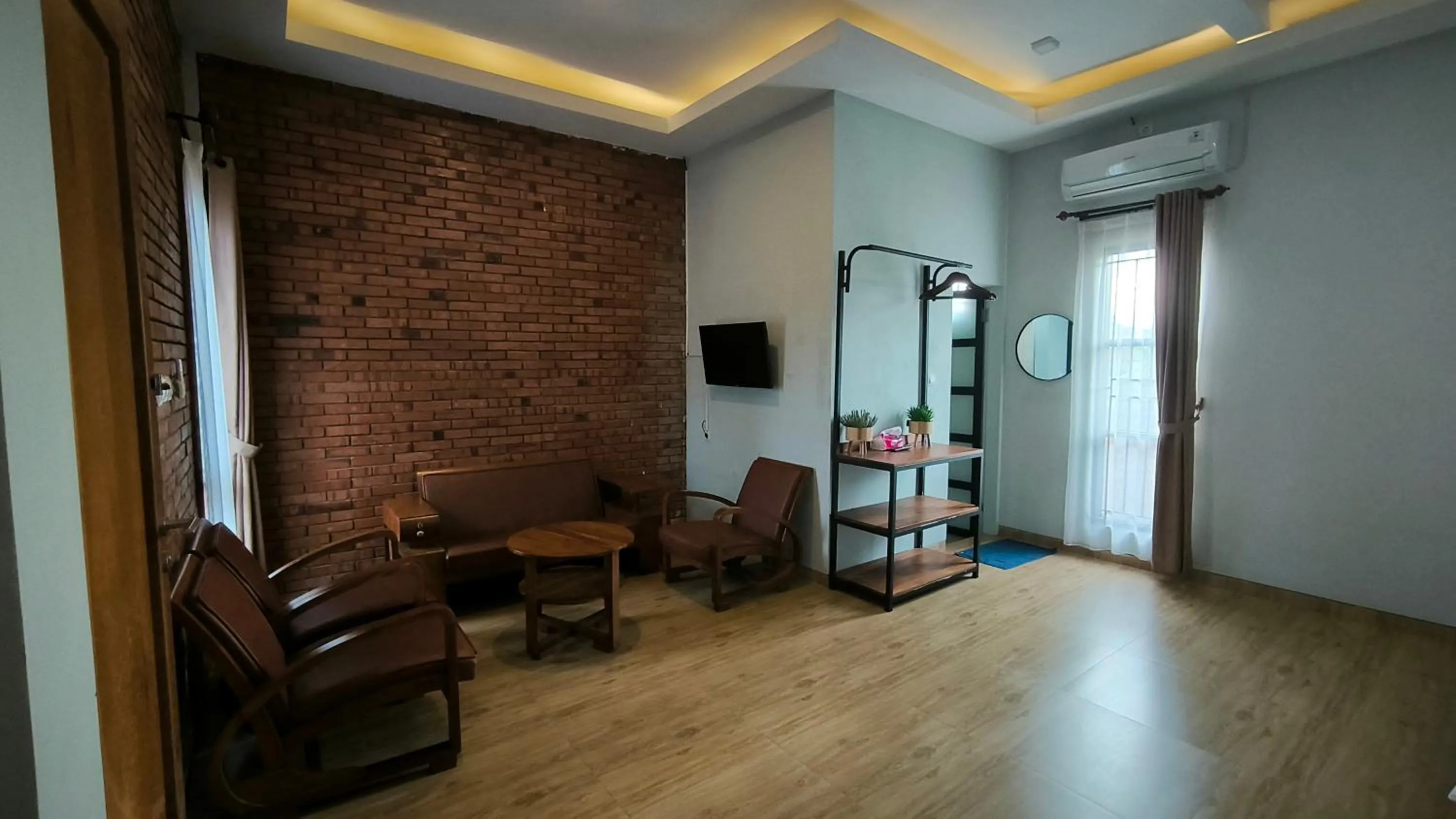 Seating area in Nez's Guesthouse Syariah