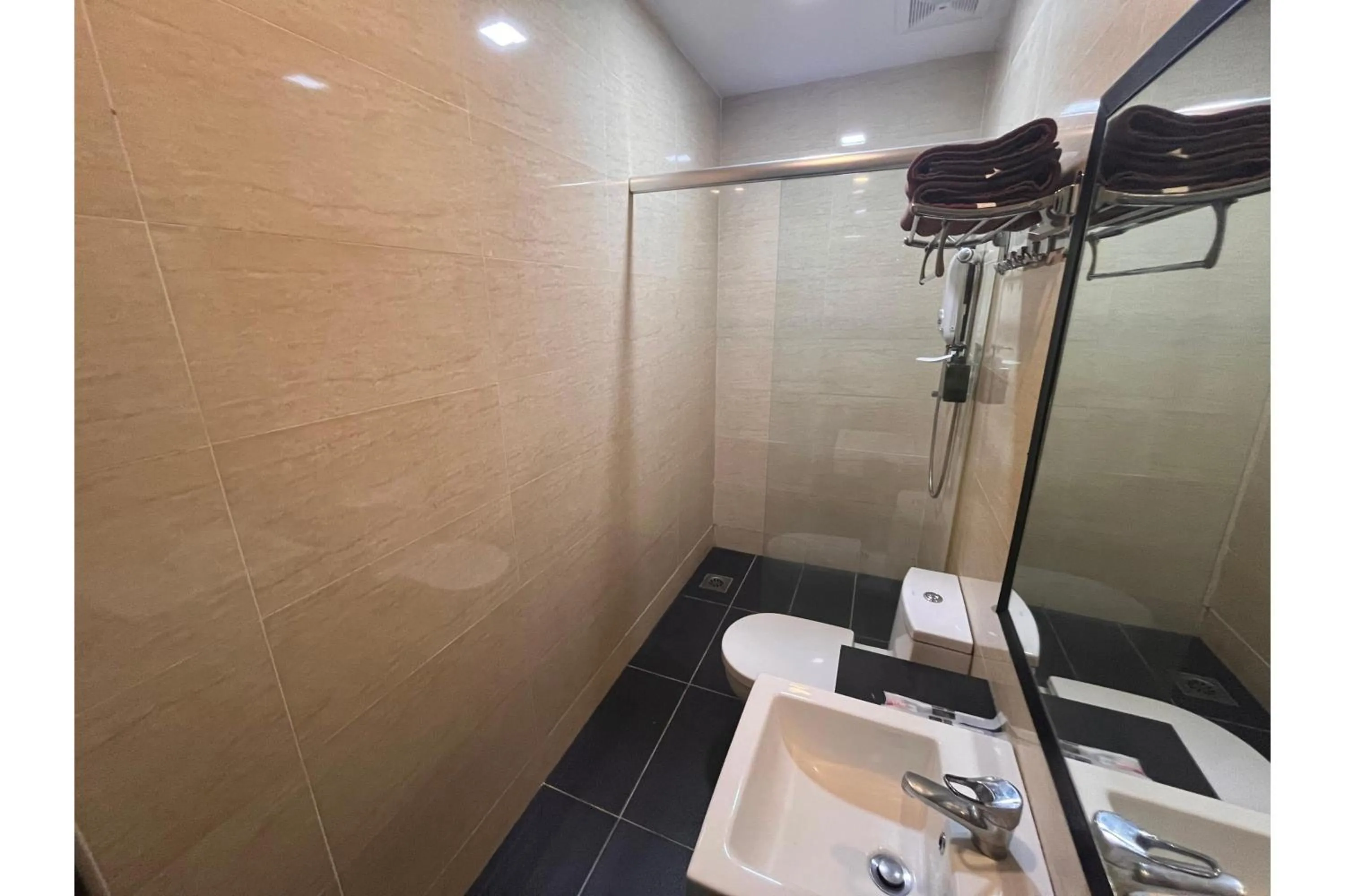 Bathroom in Grand World Hotel