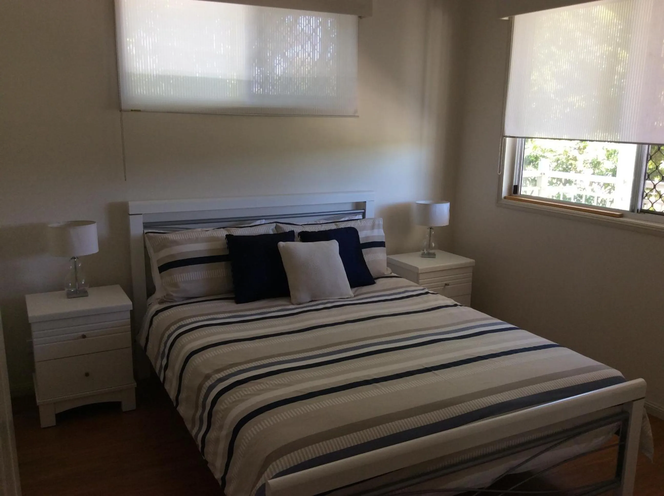 Bedroom, Bed in Tinaroo Sunset Retreat