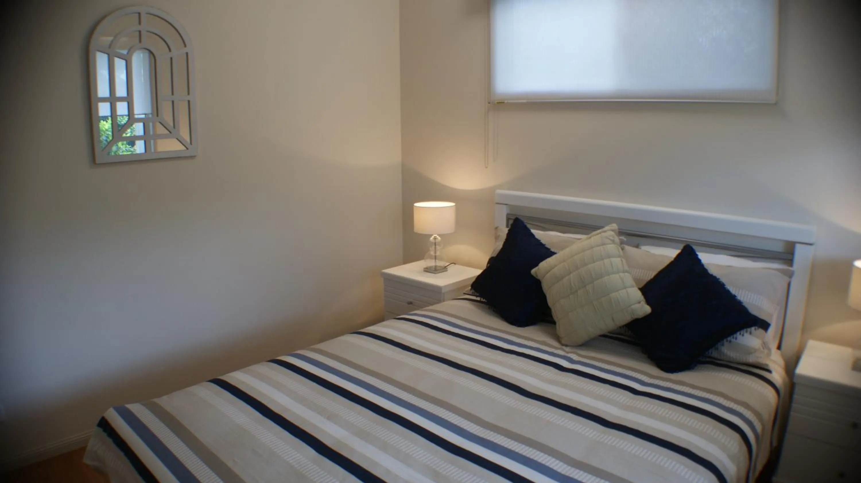 Bed in Tinaroo Sunset Retreat