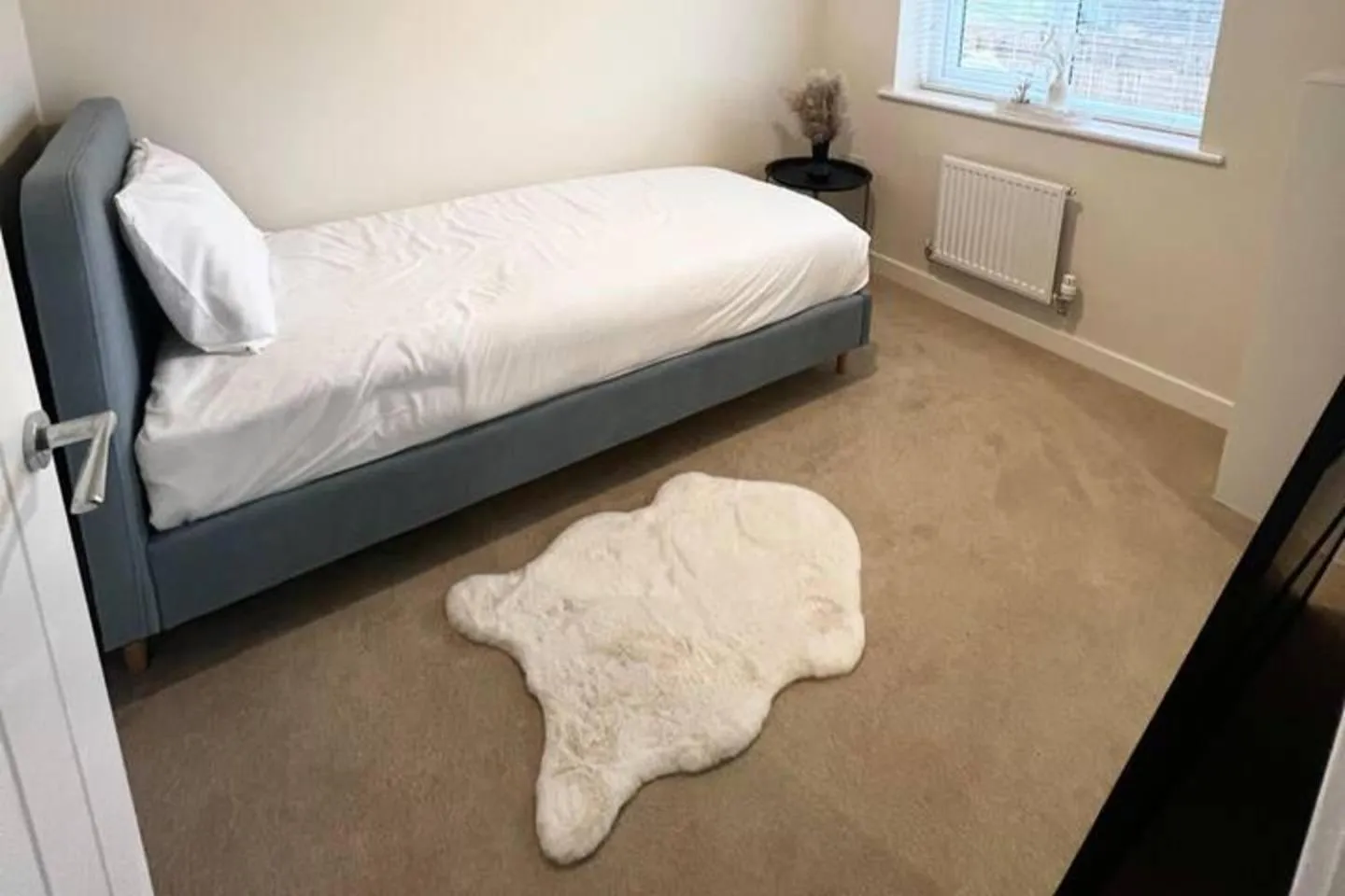 3-Bed House Sleeps 5 Free Parking