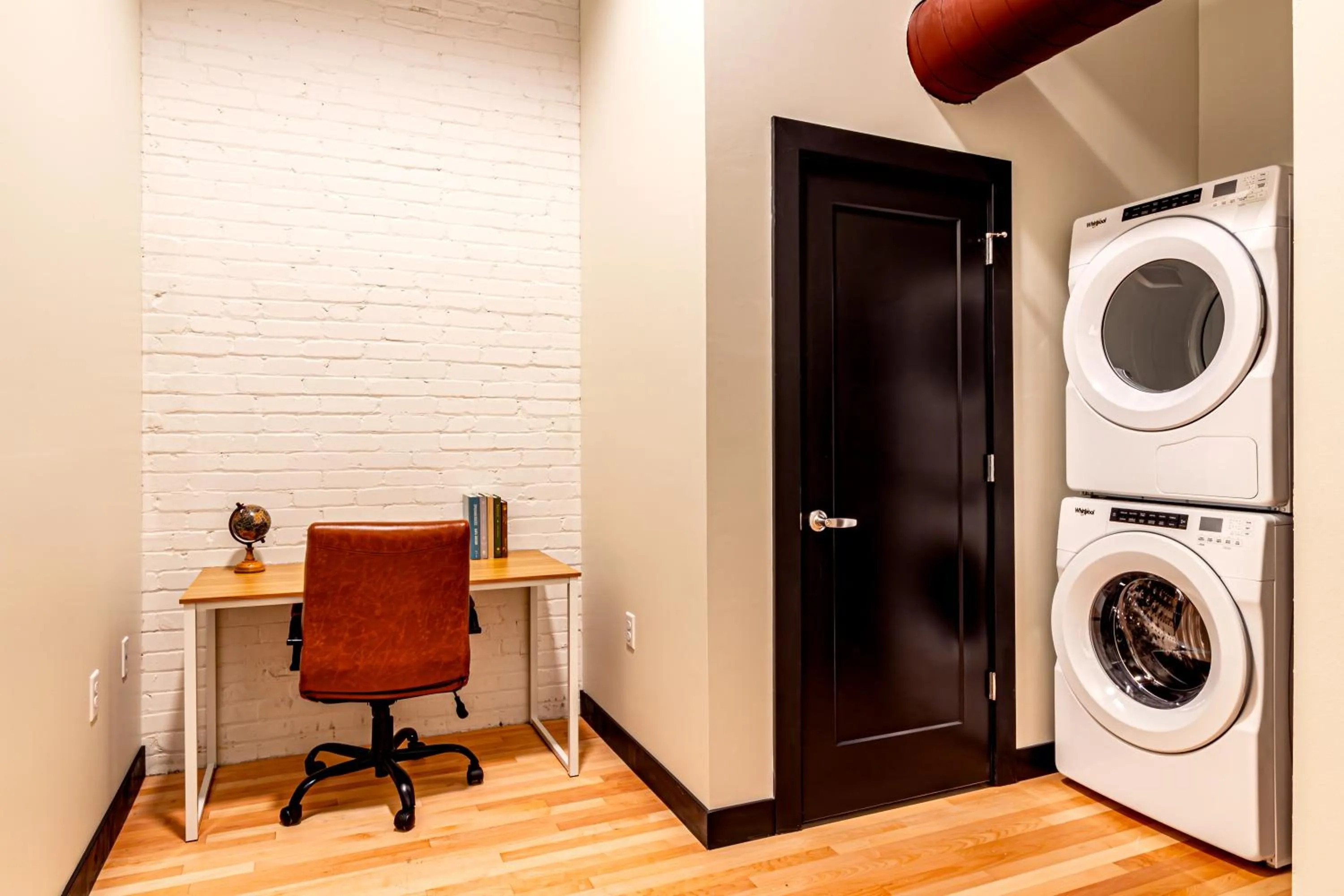 washing machine in The Saddlery Madison