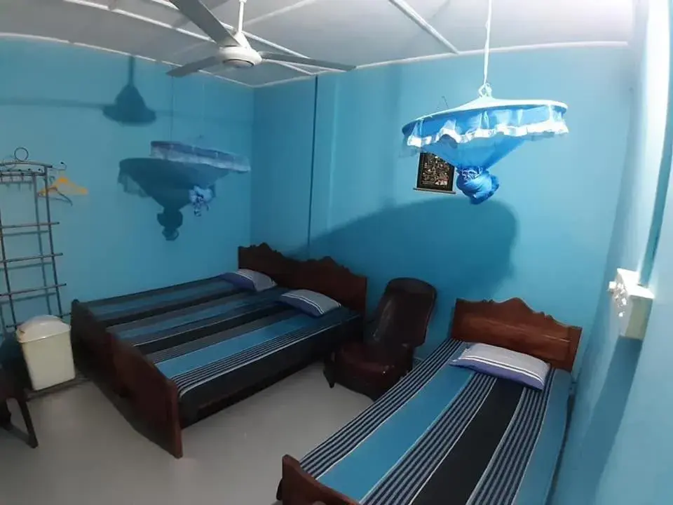 Budget Triple Room in Amila Guest Budget Triple Room in Amila Guest