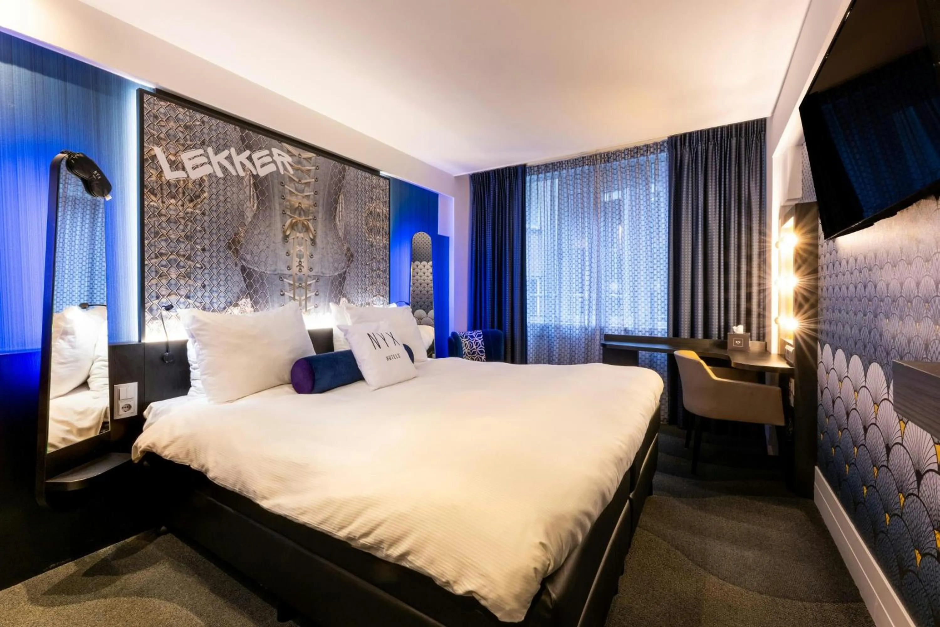 Photo of the whole room, Bed in NYX Hotel Amsterdam Rembrandt Square