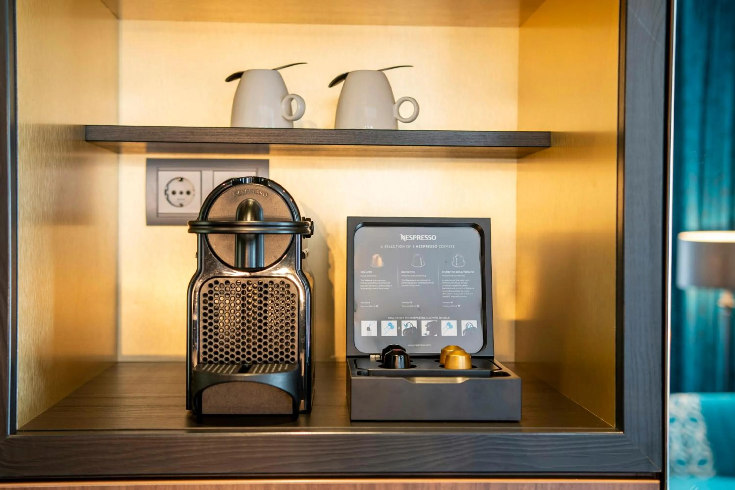 Photo of the whole room in NYX Hotel Amsterdam Rembrandt Square