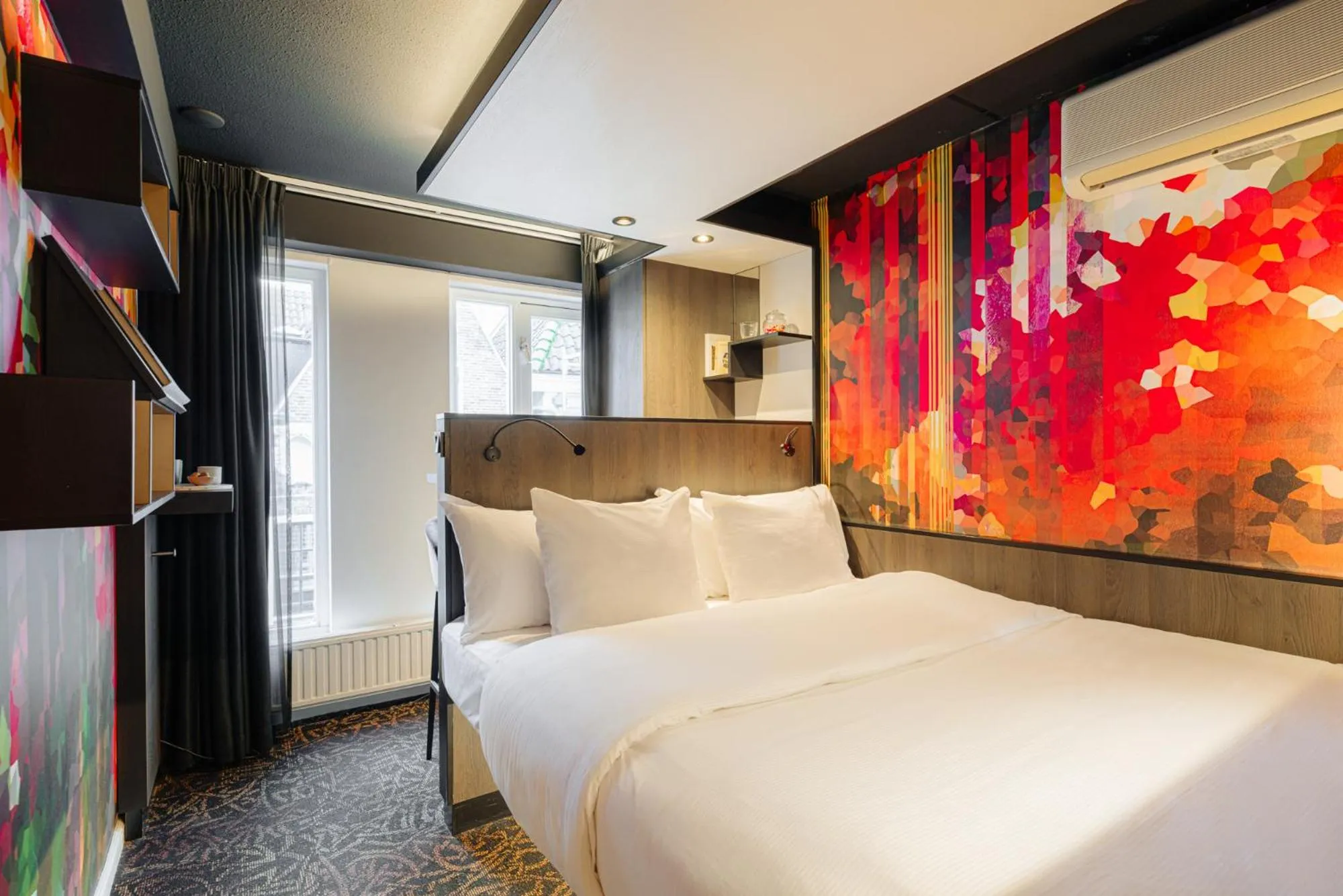 Bedroom, Bed in Eden Hotel Amsterdam