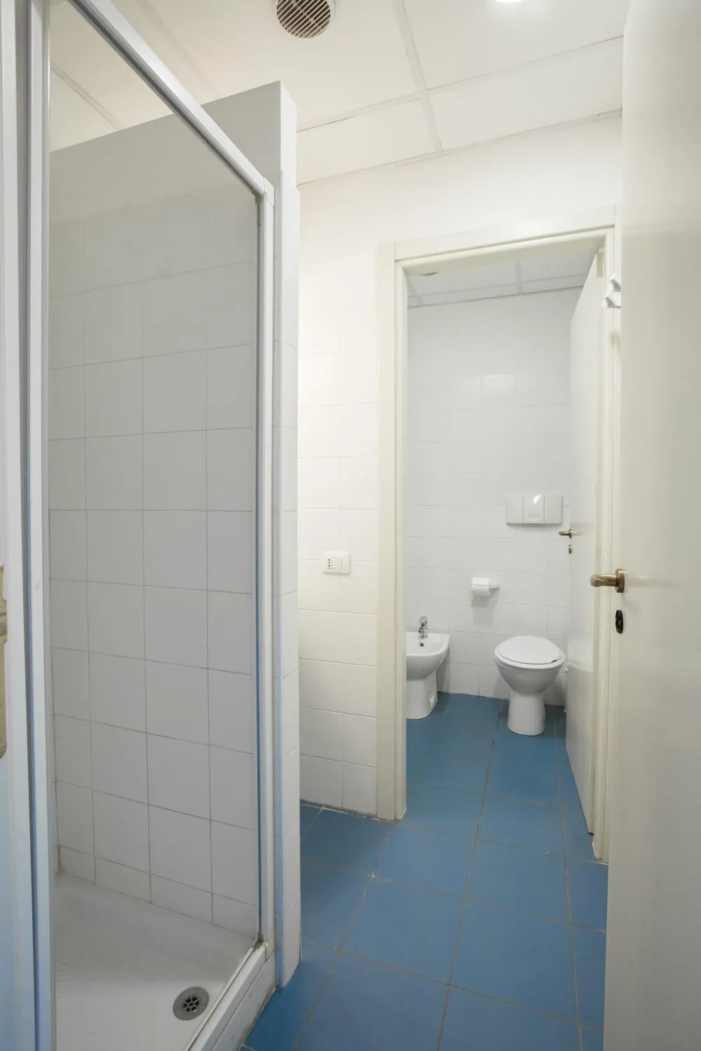 Bathroom in Ostello Ipsia