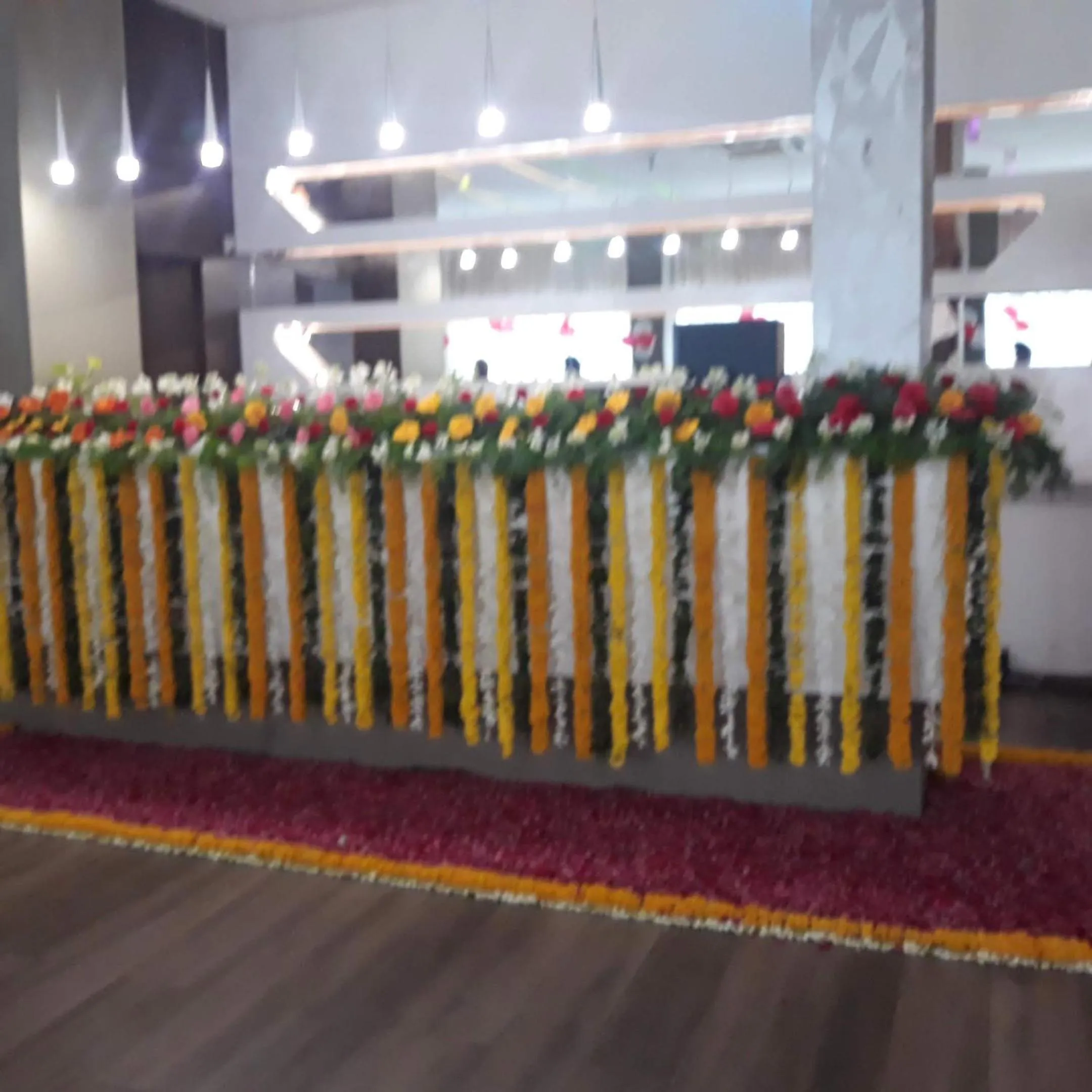 Restaurant/places to eat in Hotel Executive Silver Inn