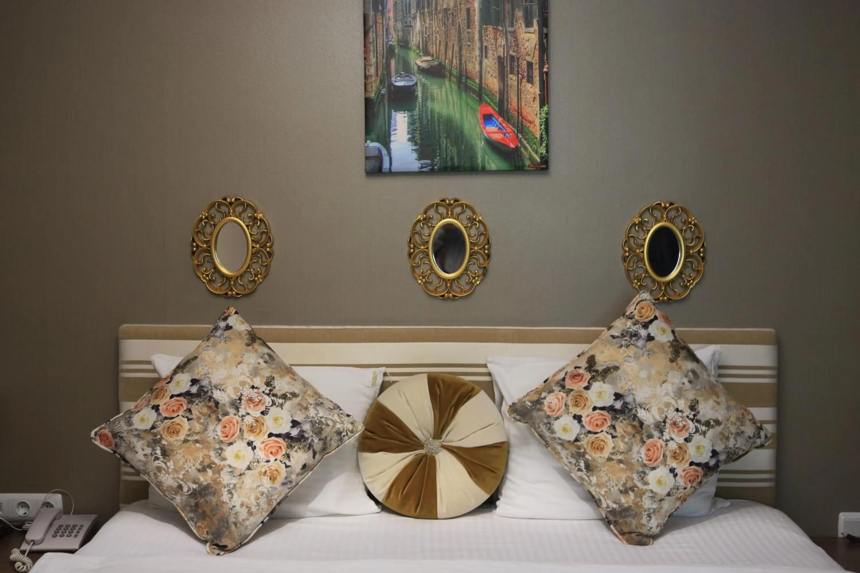 Bed in Adana City Boutique Hotel