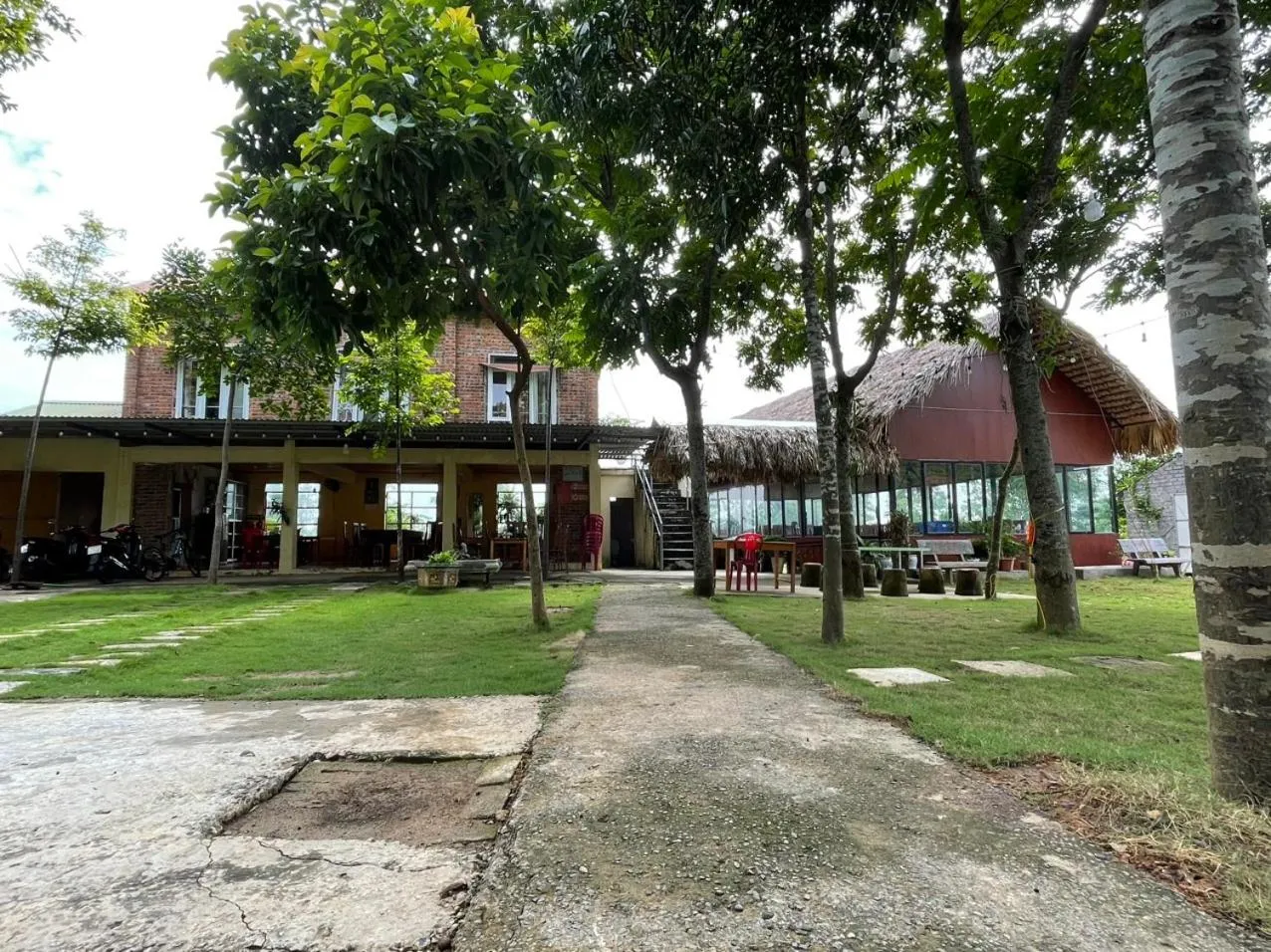 Cuc Phuong Bungalow
