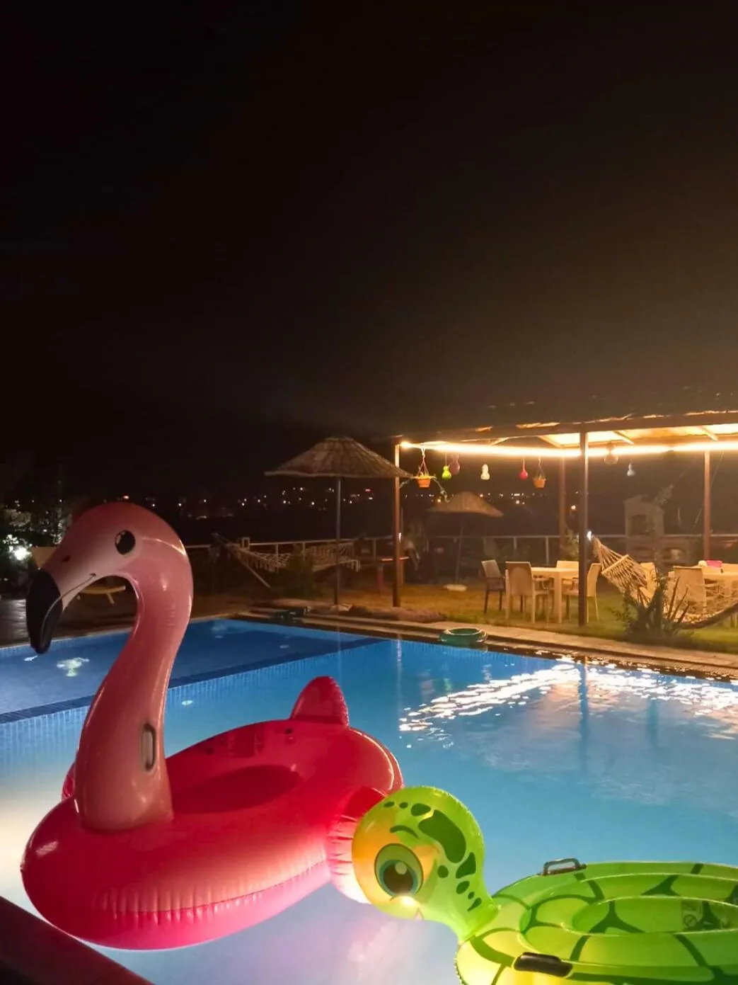 Night in Bu Bungalow Hotel