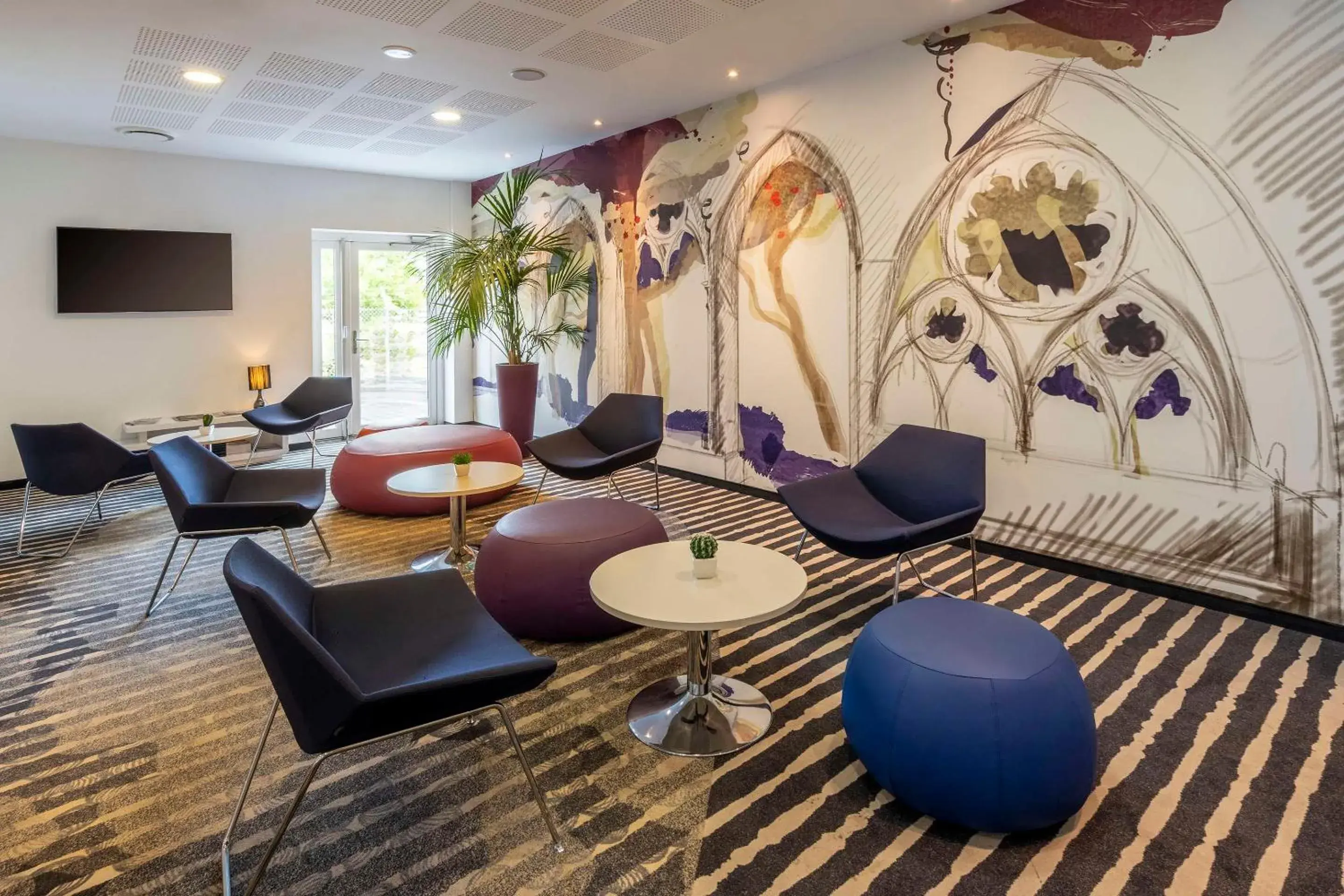 Lounge or bar in Best Western Colmar Expo Lounge or bar in Best Western Colmar Expo