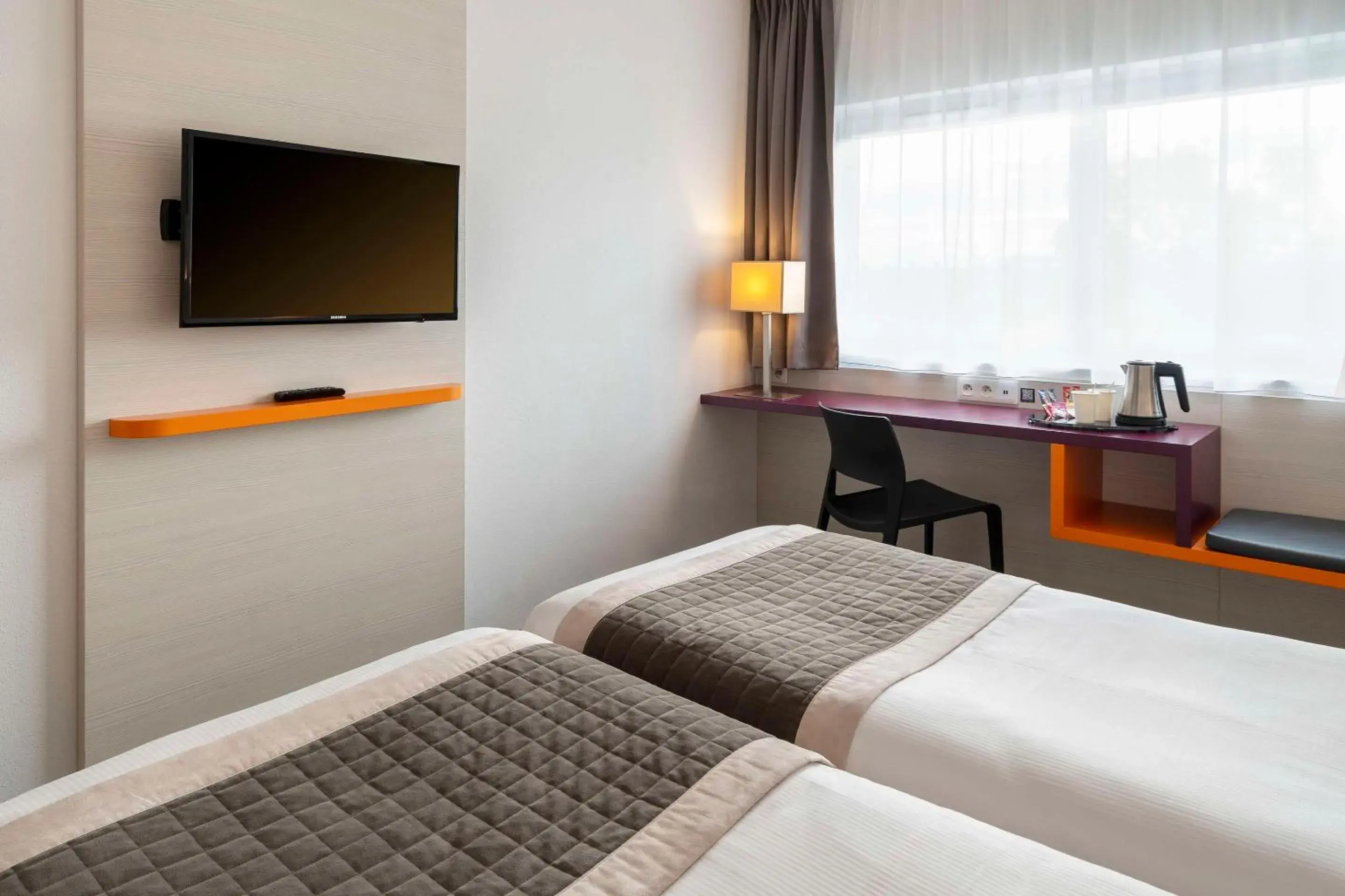 Bedroom, Bed in Best Western Colmar Expo Bedroom, Bed in Best Western Colmar Expo