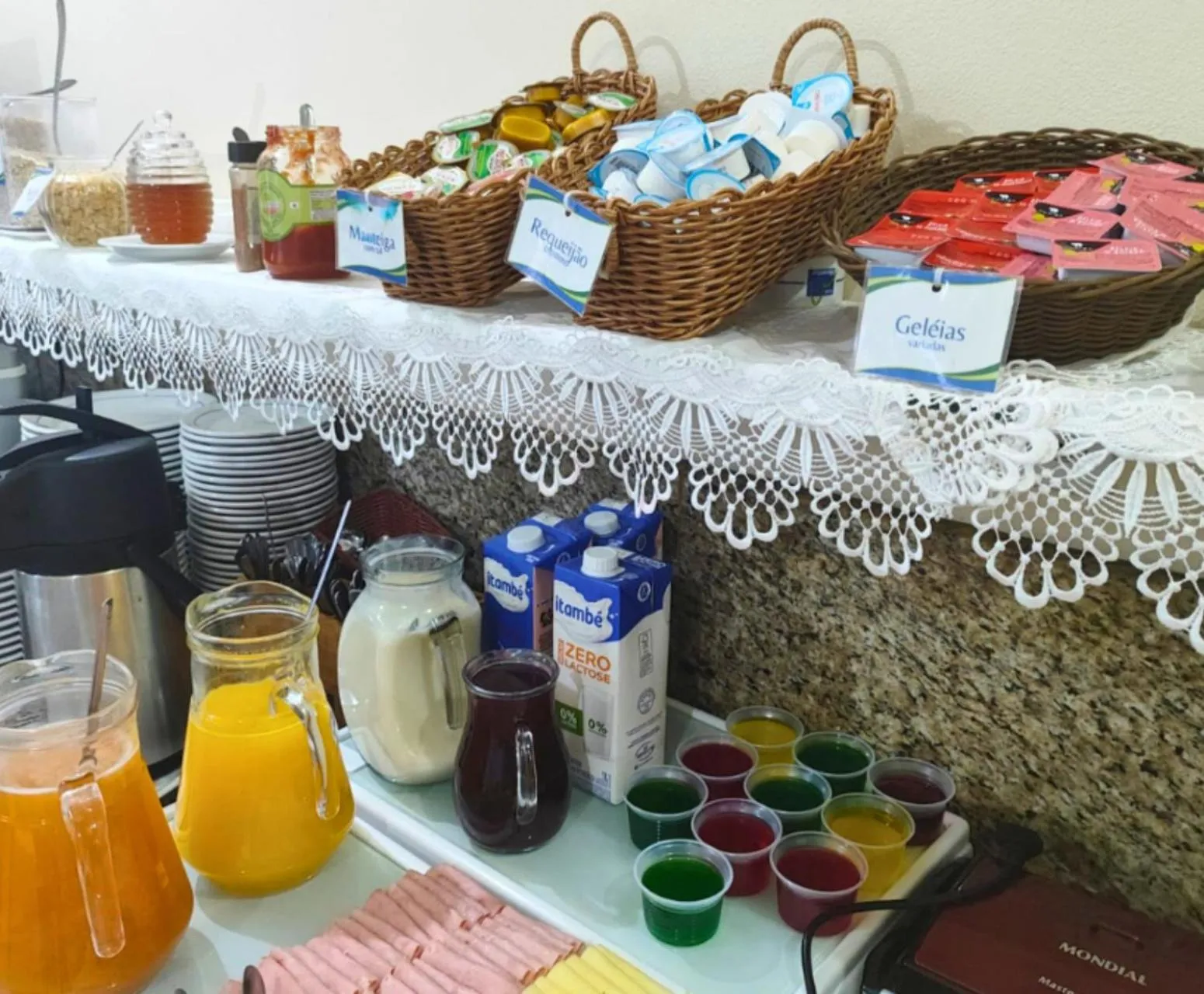 Food and drinks in Hotel Minastur