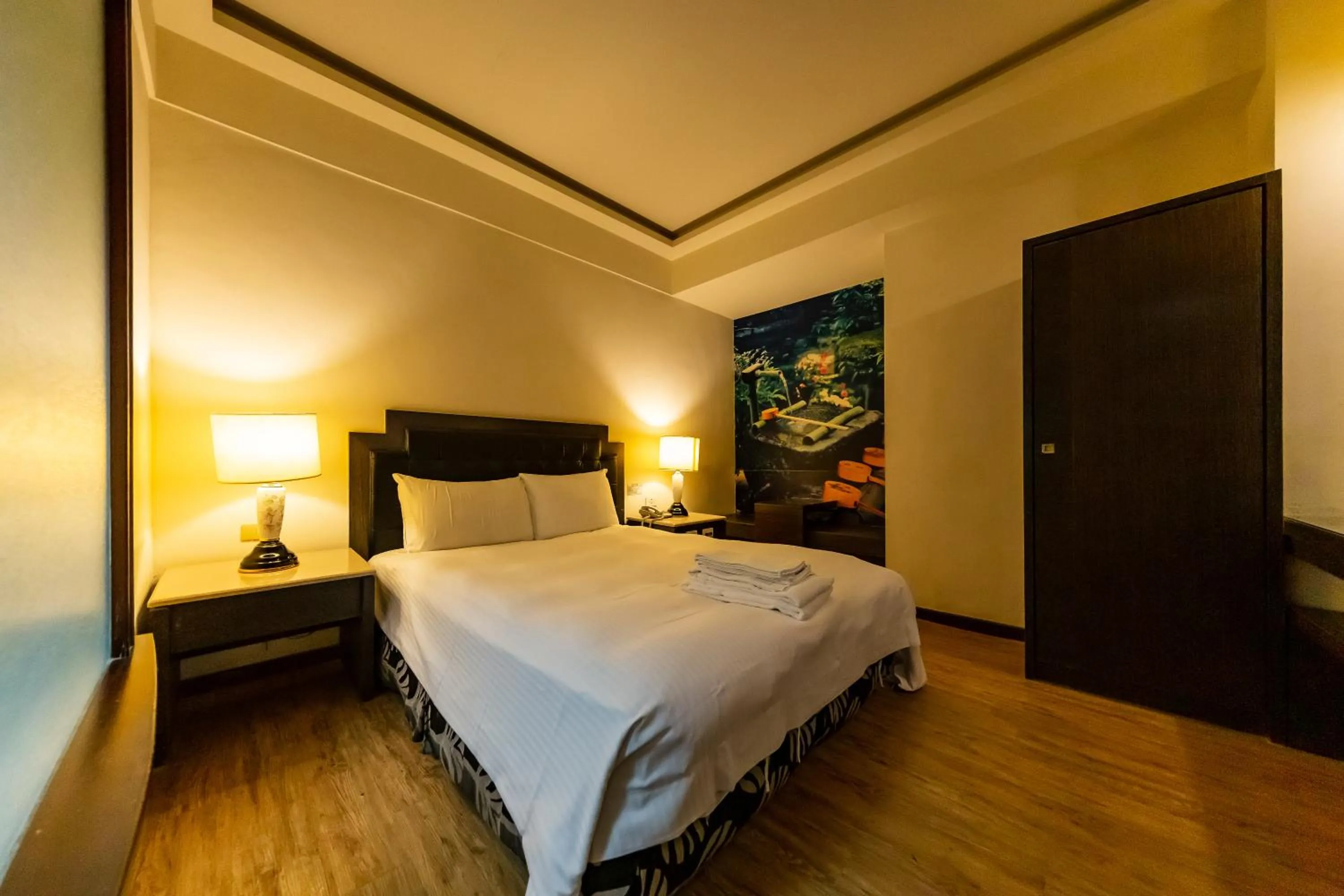Photo of the whole room, Bed in I HI Sanduo Travel Hotel