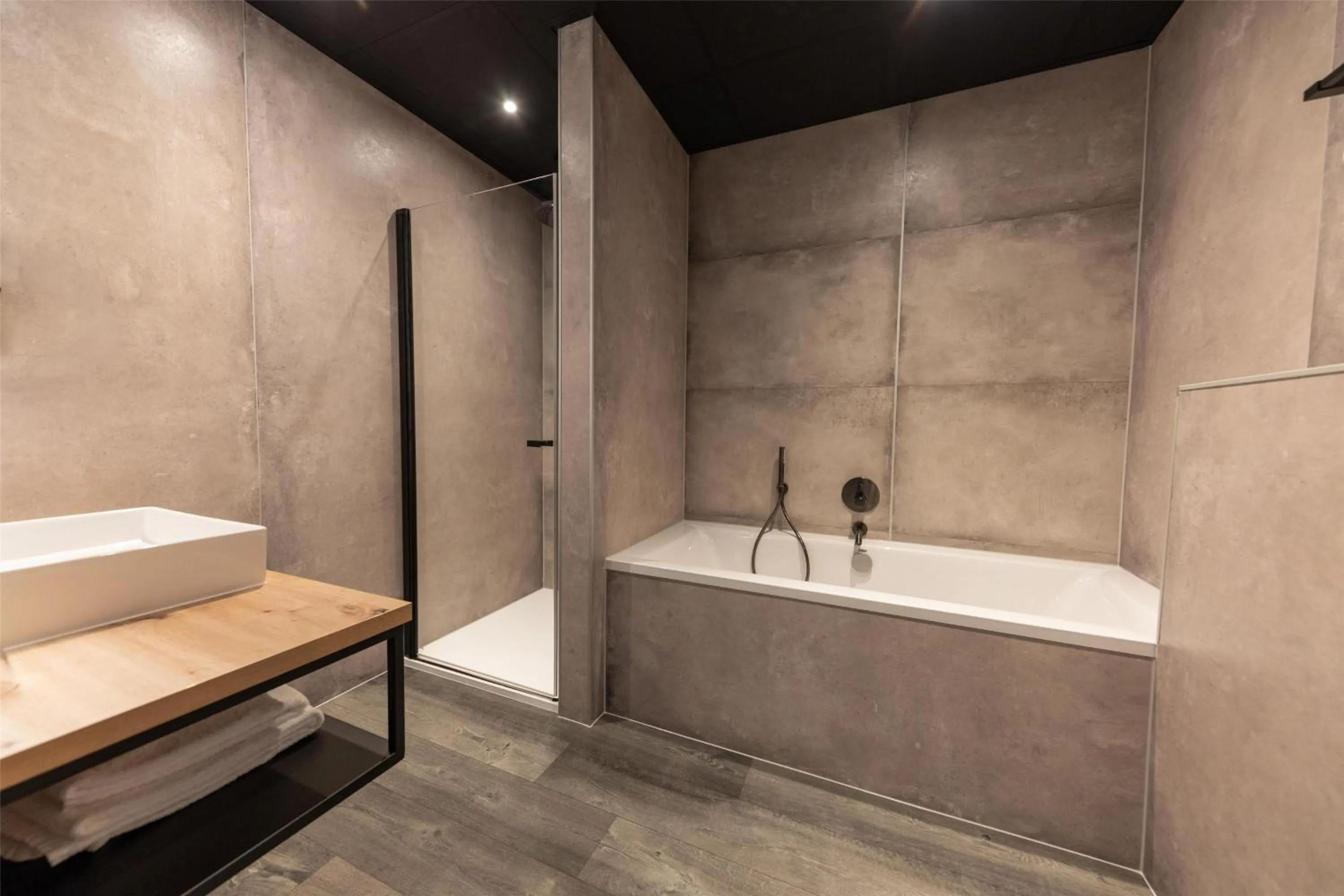 Bathroom in Flonk Hotel Groningen Centre, BW Signature Collection