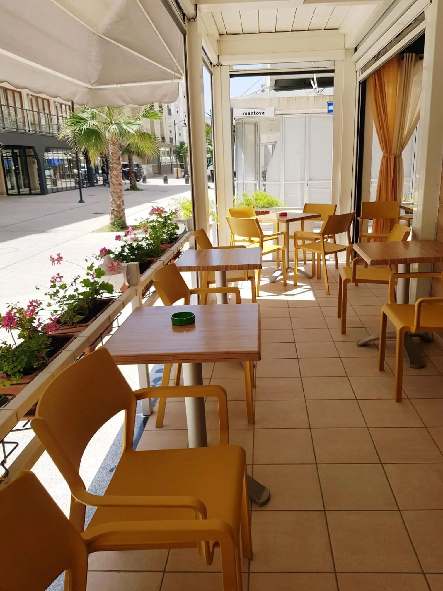 Seating area in Hotel La Plage