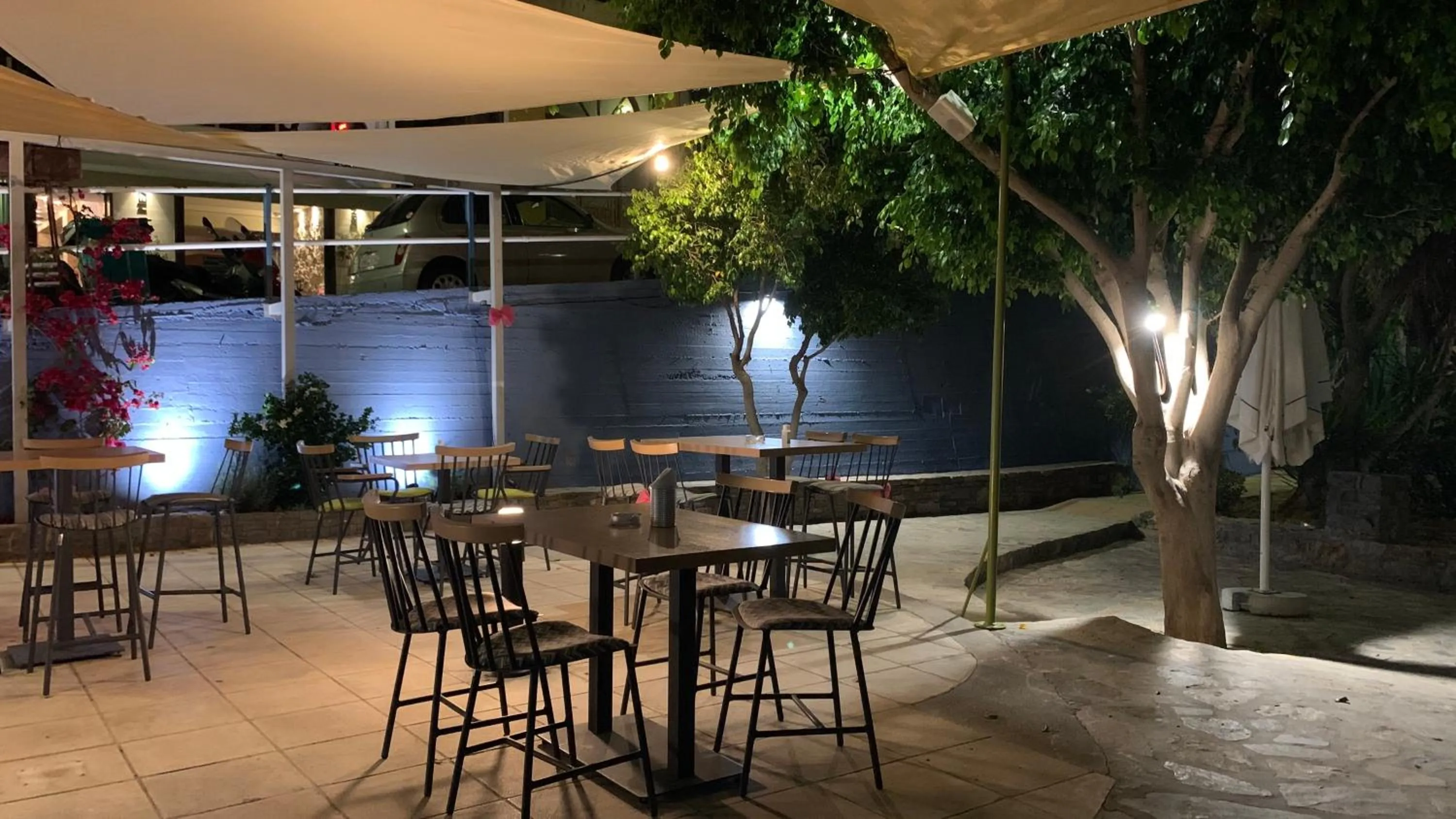 Restaurant/places to eat in Atlantis Hotel