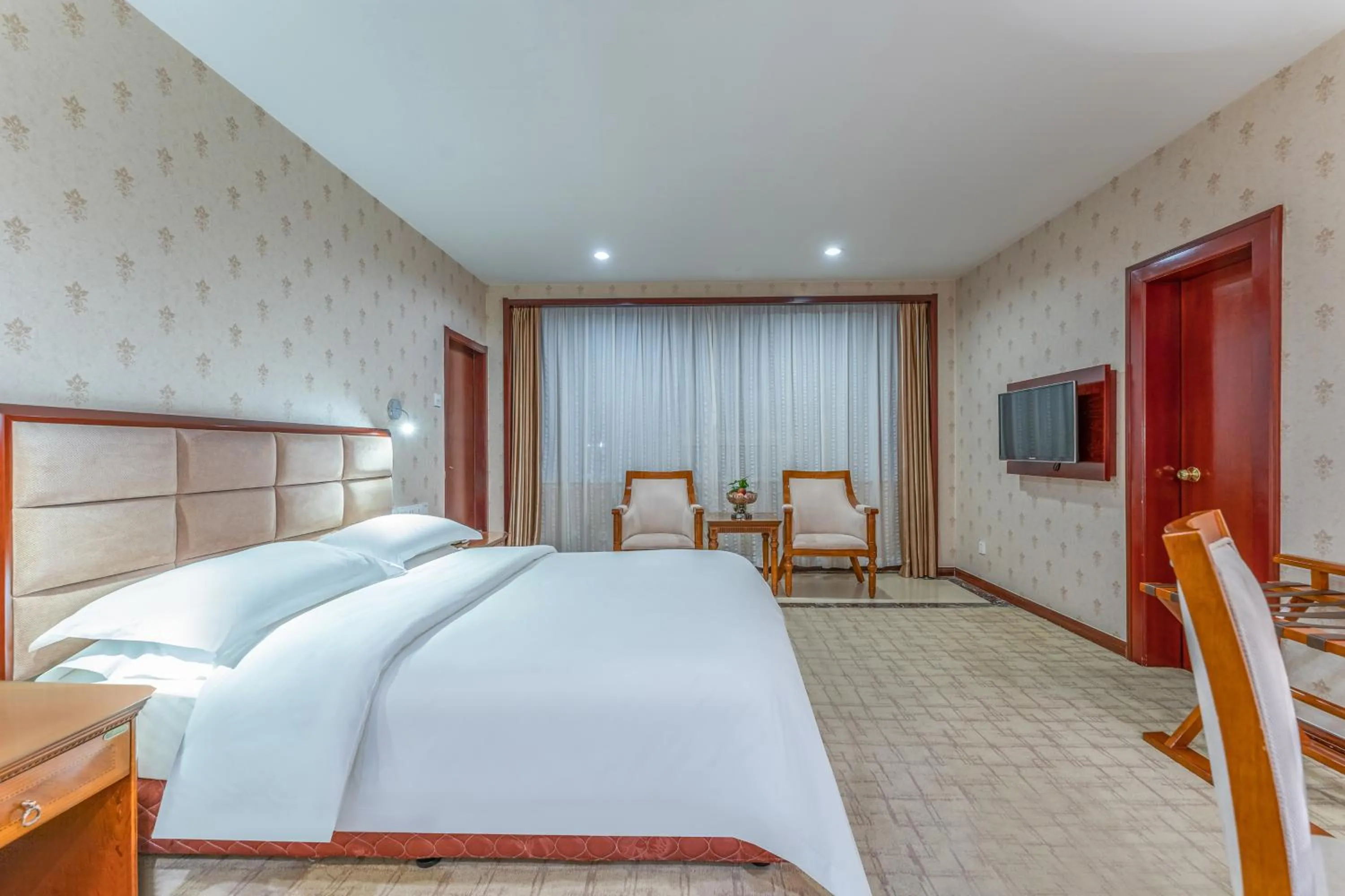 Photo of the whole room, Bed in Baoding Zhong Yin Hotel
