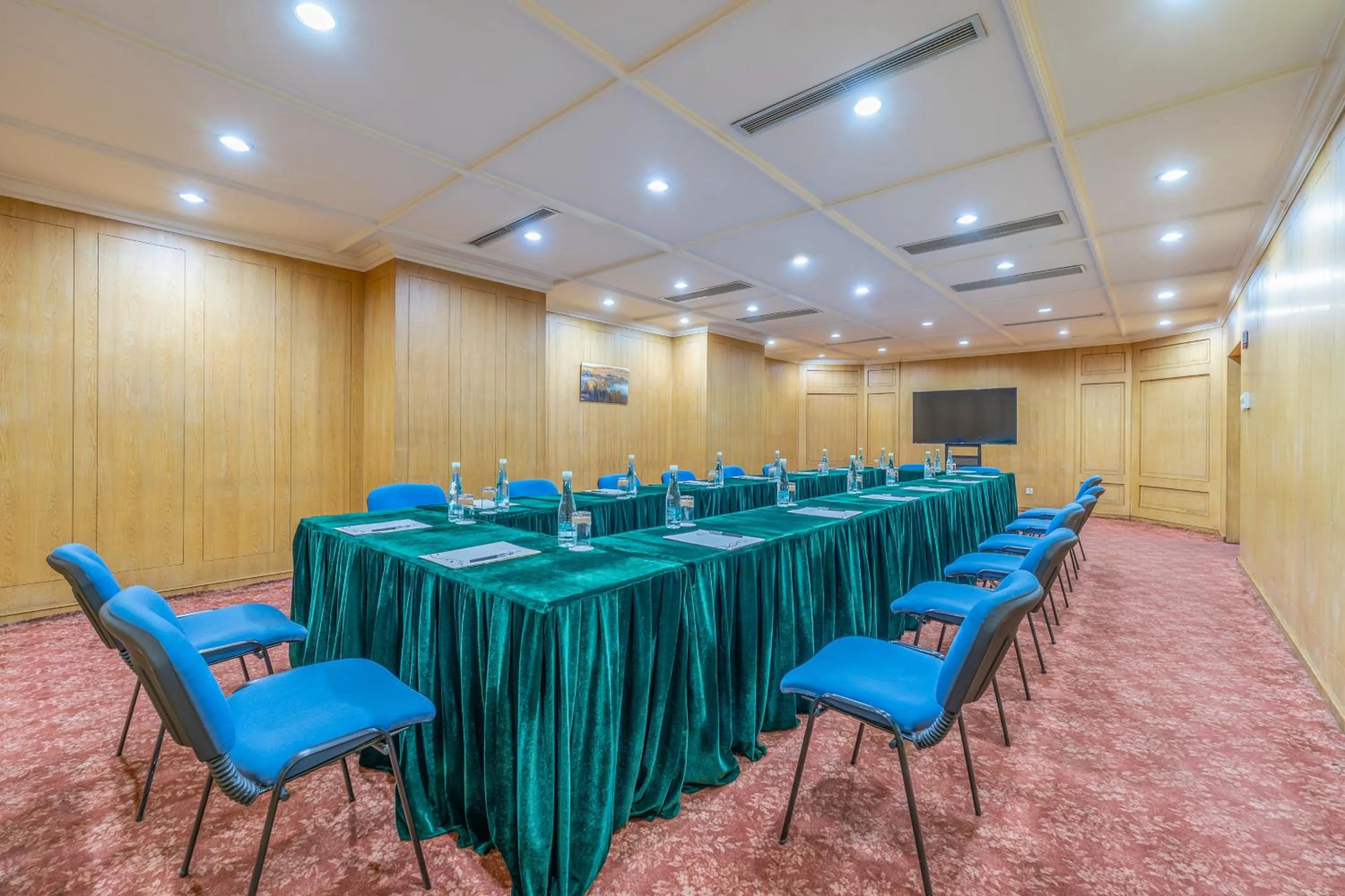 Business facilities in Baoding Zhong Yin Hotel