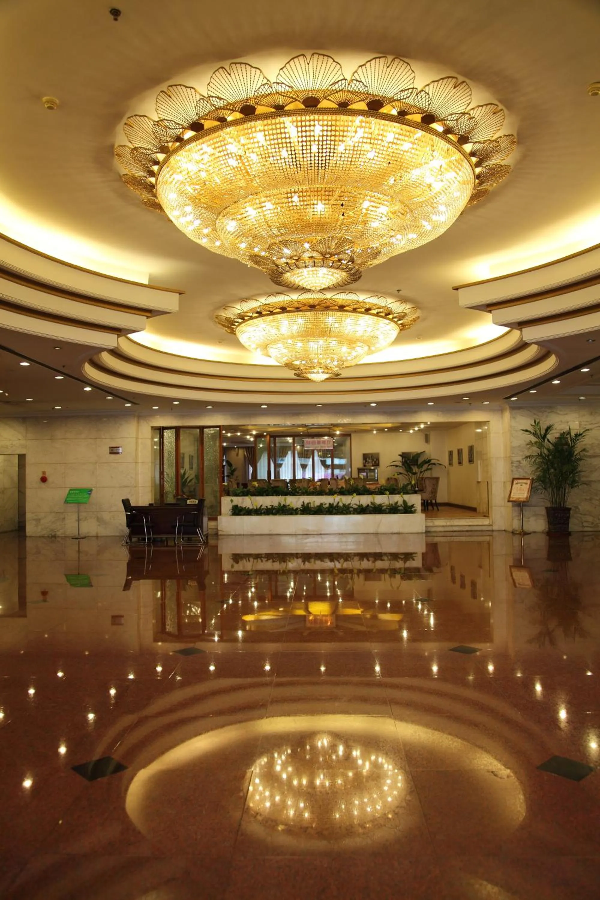 Lobby or reception in Baoding Zhong Yin Hotel