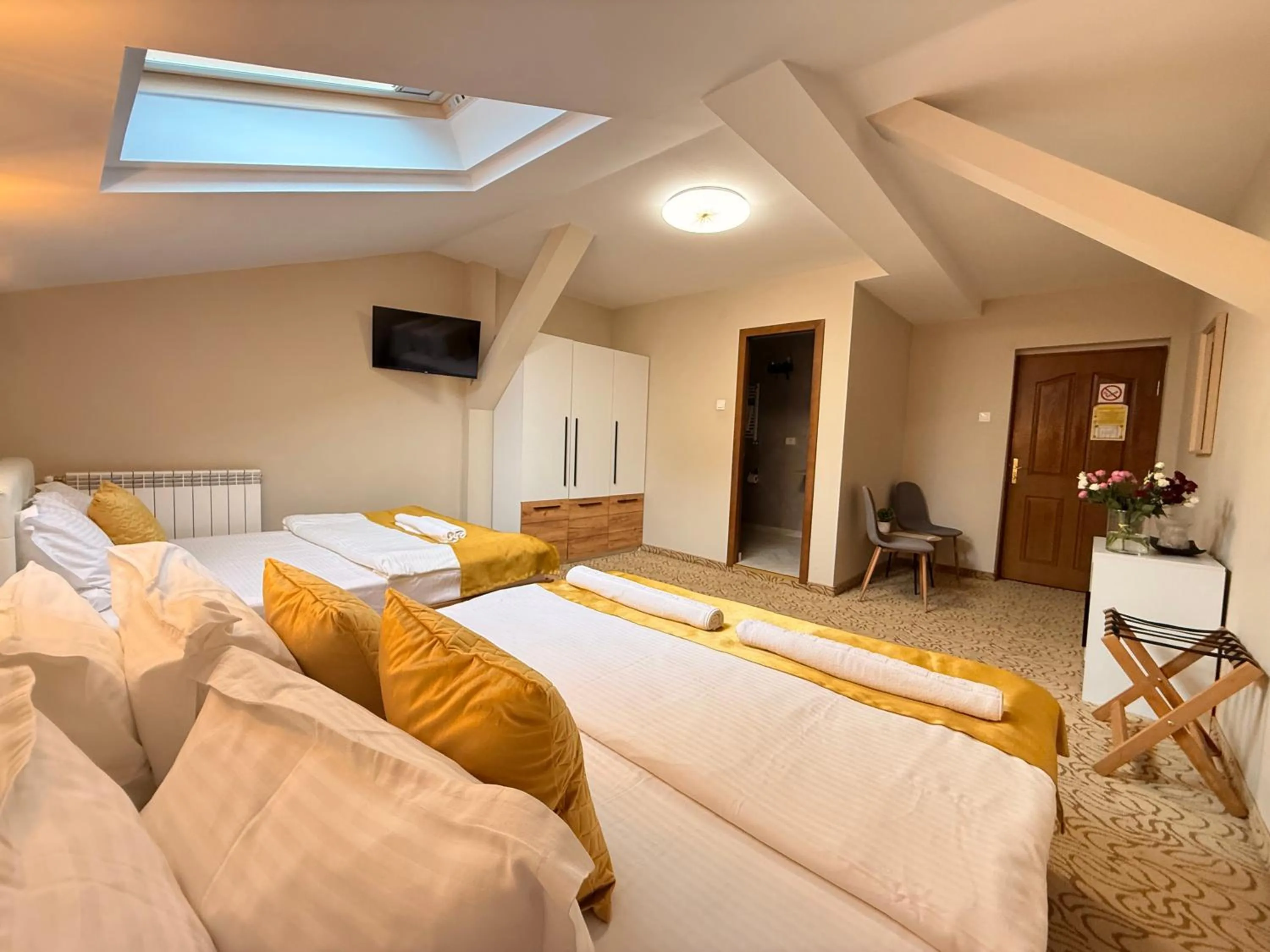 TV and multimedia, Bed in Vila Central