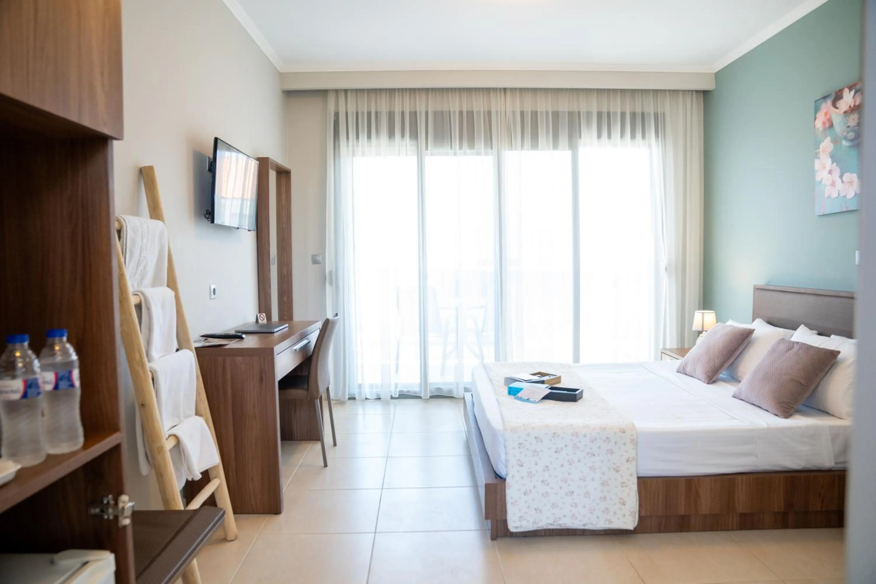 Bed in Vellum Luxury Living