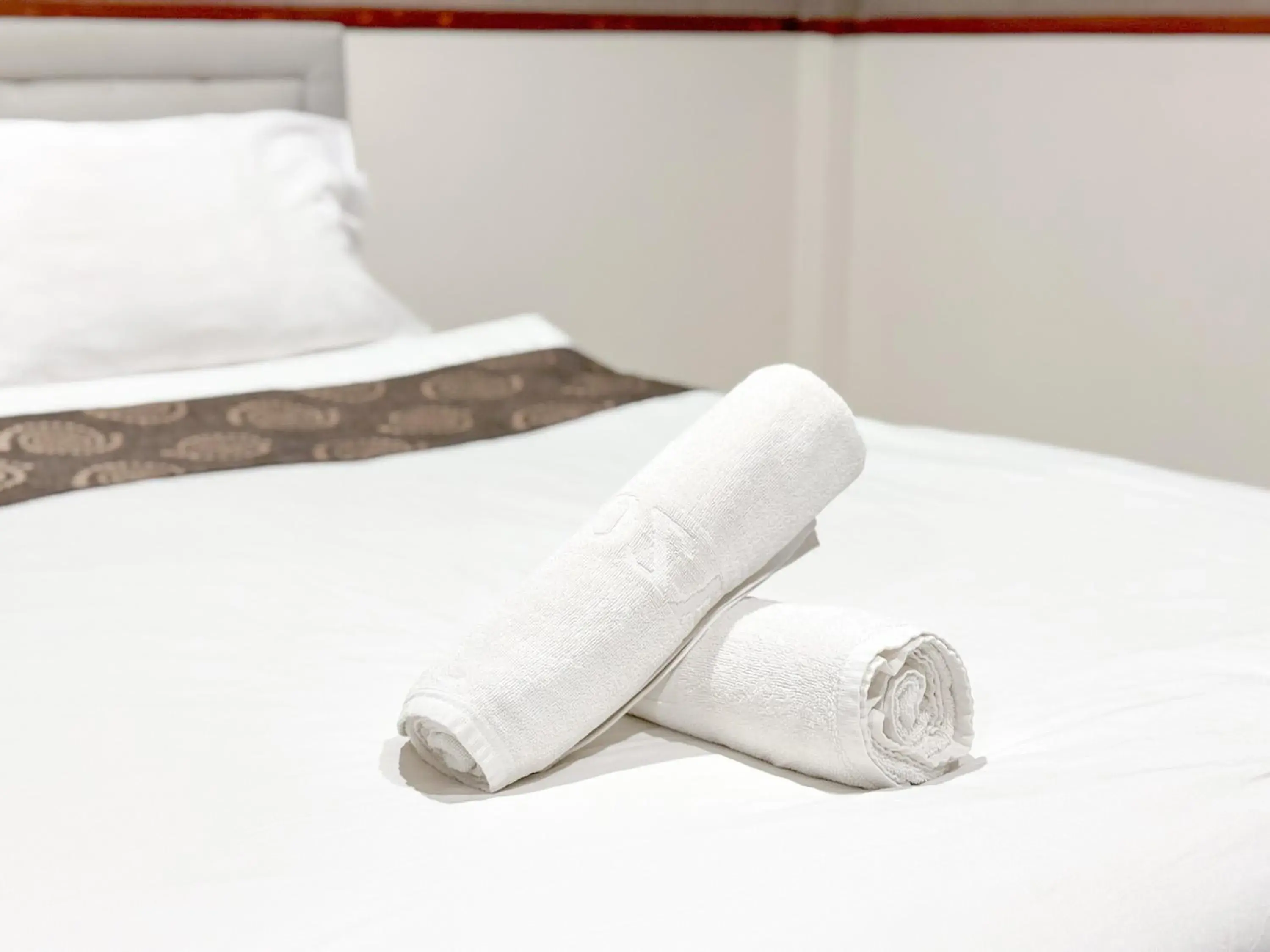 Bedroom, Bed in Grand Amazon Hotel Bedroom, Bed in Grand Amazon Hotel