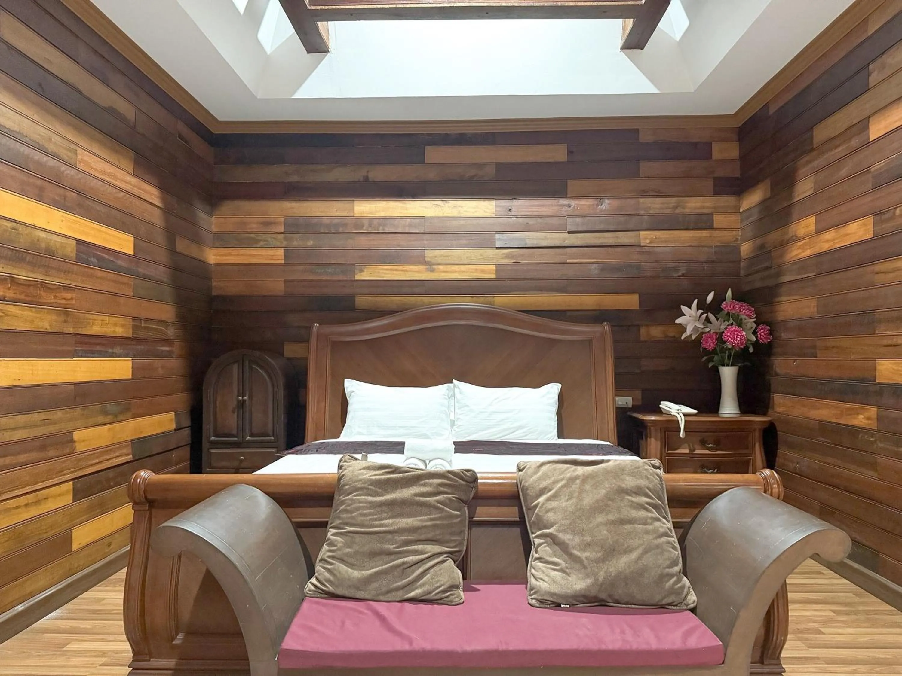 Bedroom, Bed in Grand Amazon Hotel