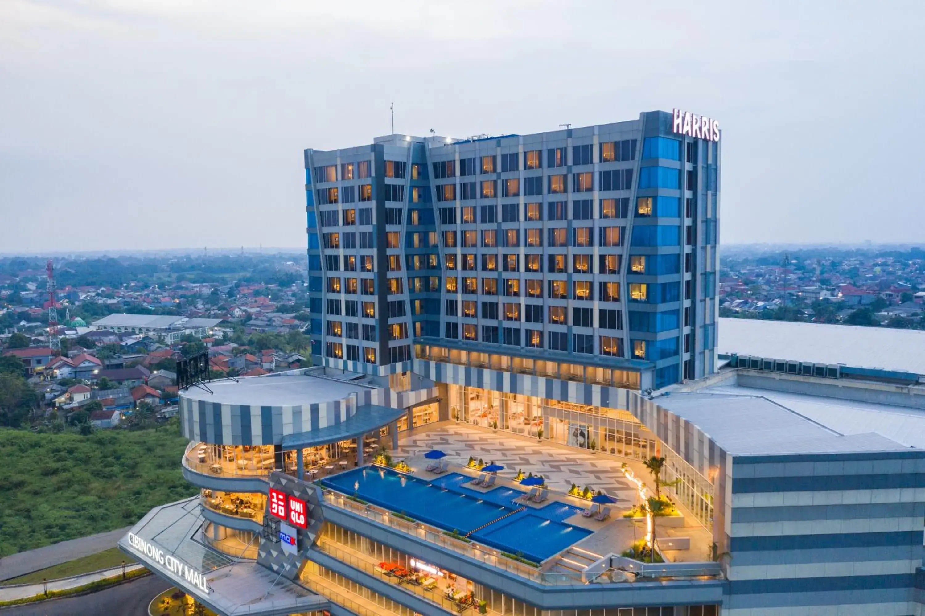 Landmark view in HARRIS Hotel & Convention Cibinong City Mall Bogor Landmark view in HARRIS Hotel & Convention Cibinong City Mall Bogor