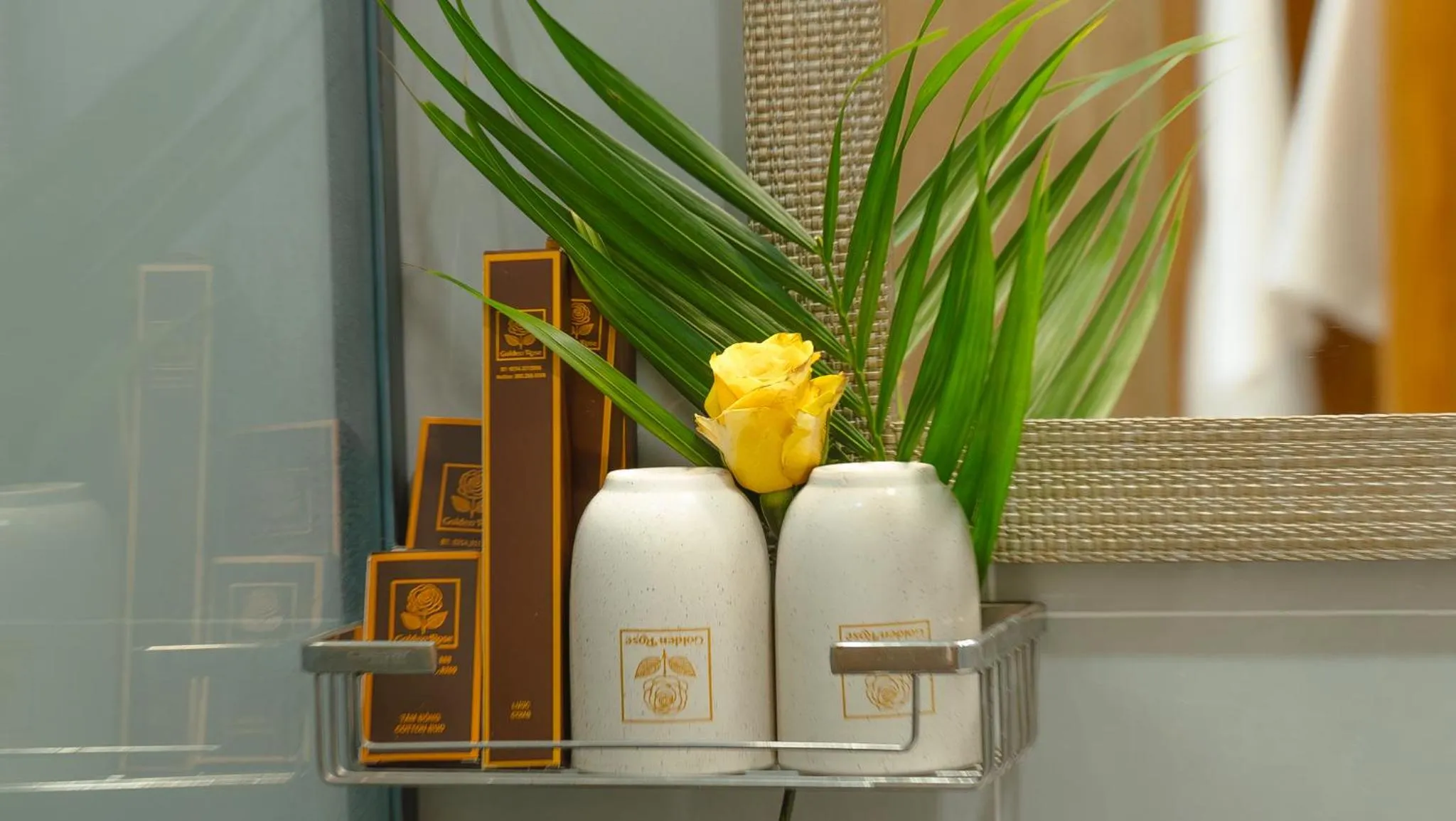 Shower in Golden Rose Hotel Con Dao