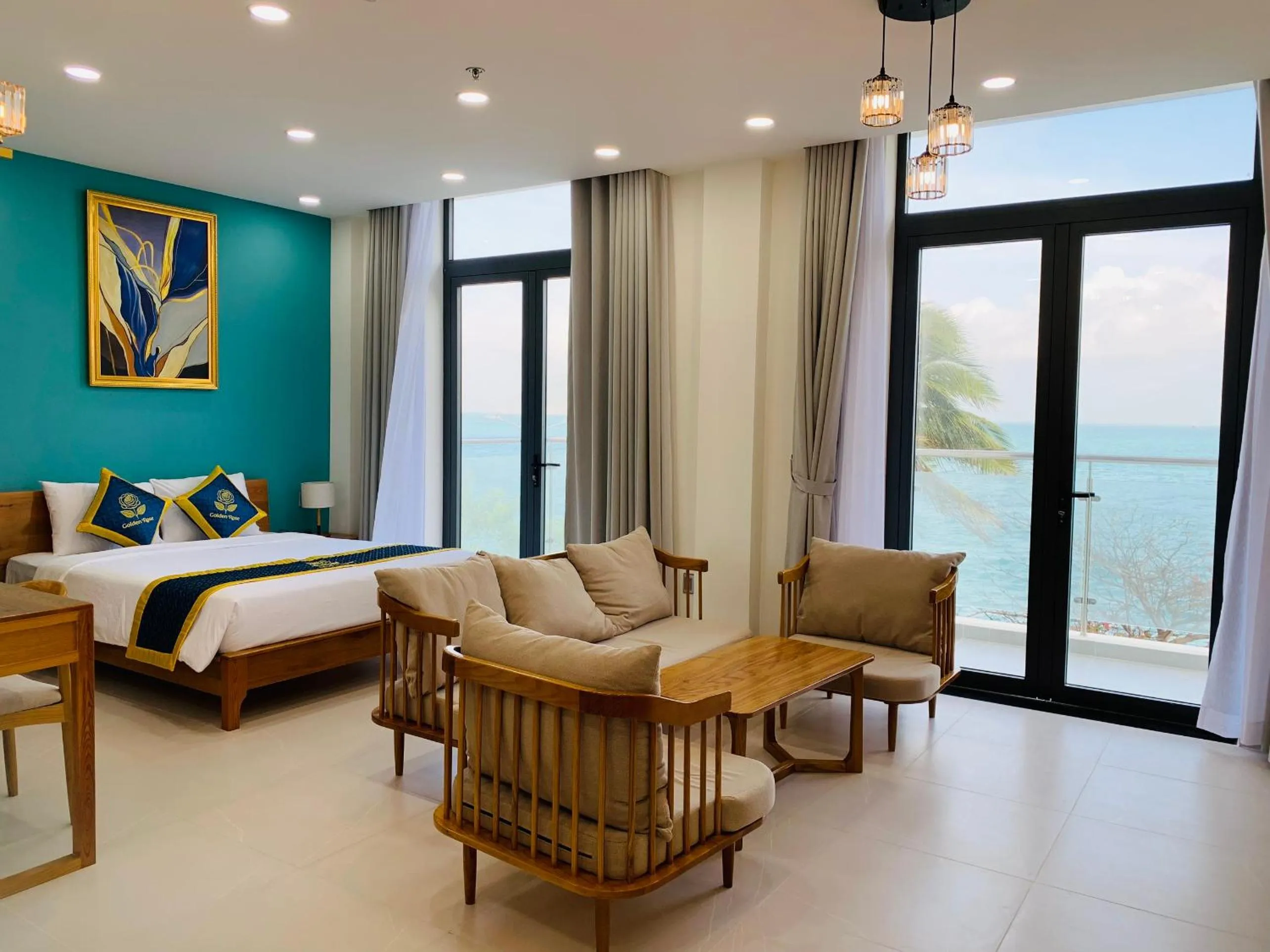 Golden Rose Hotel Con Dao