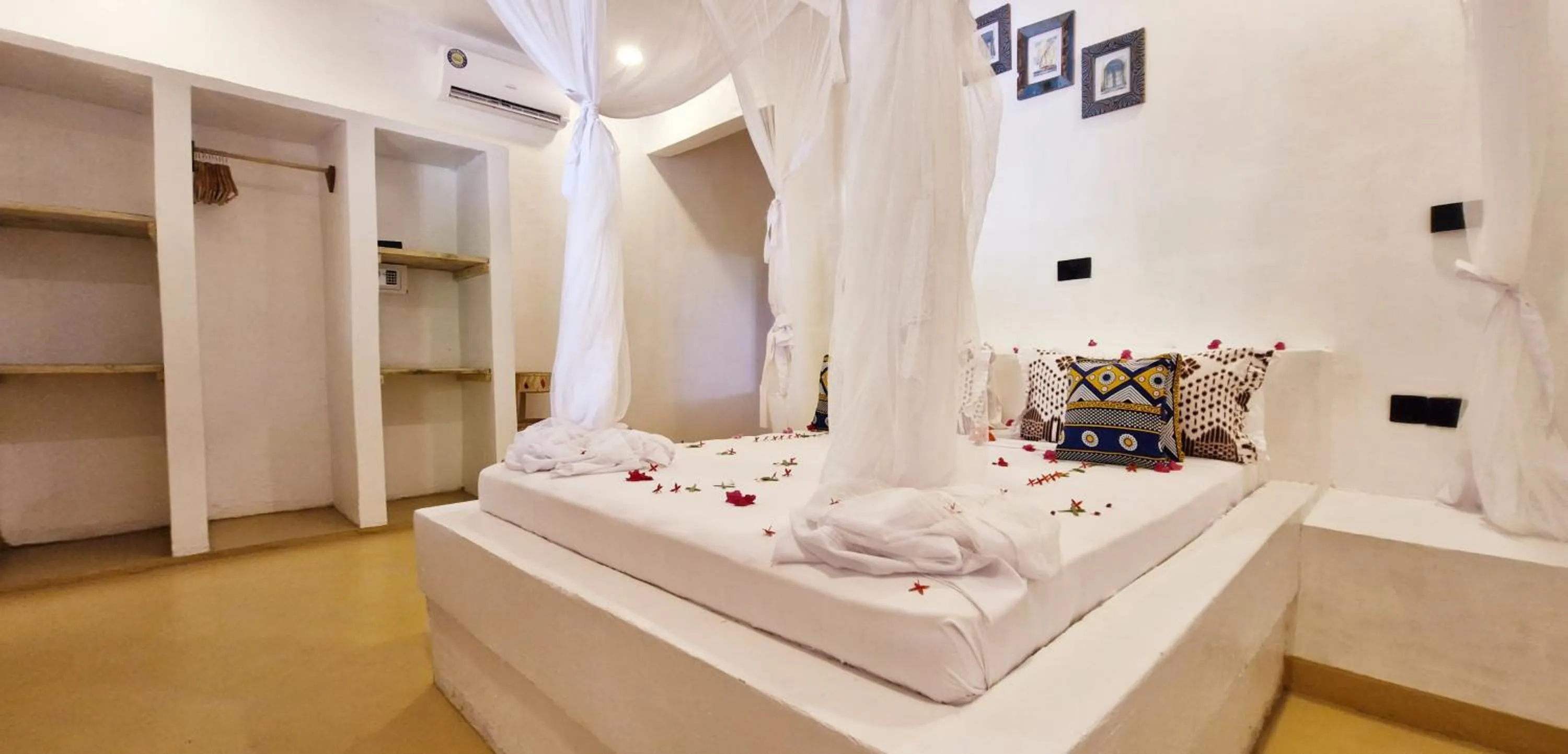 Bed in Bahati Villa