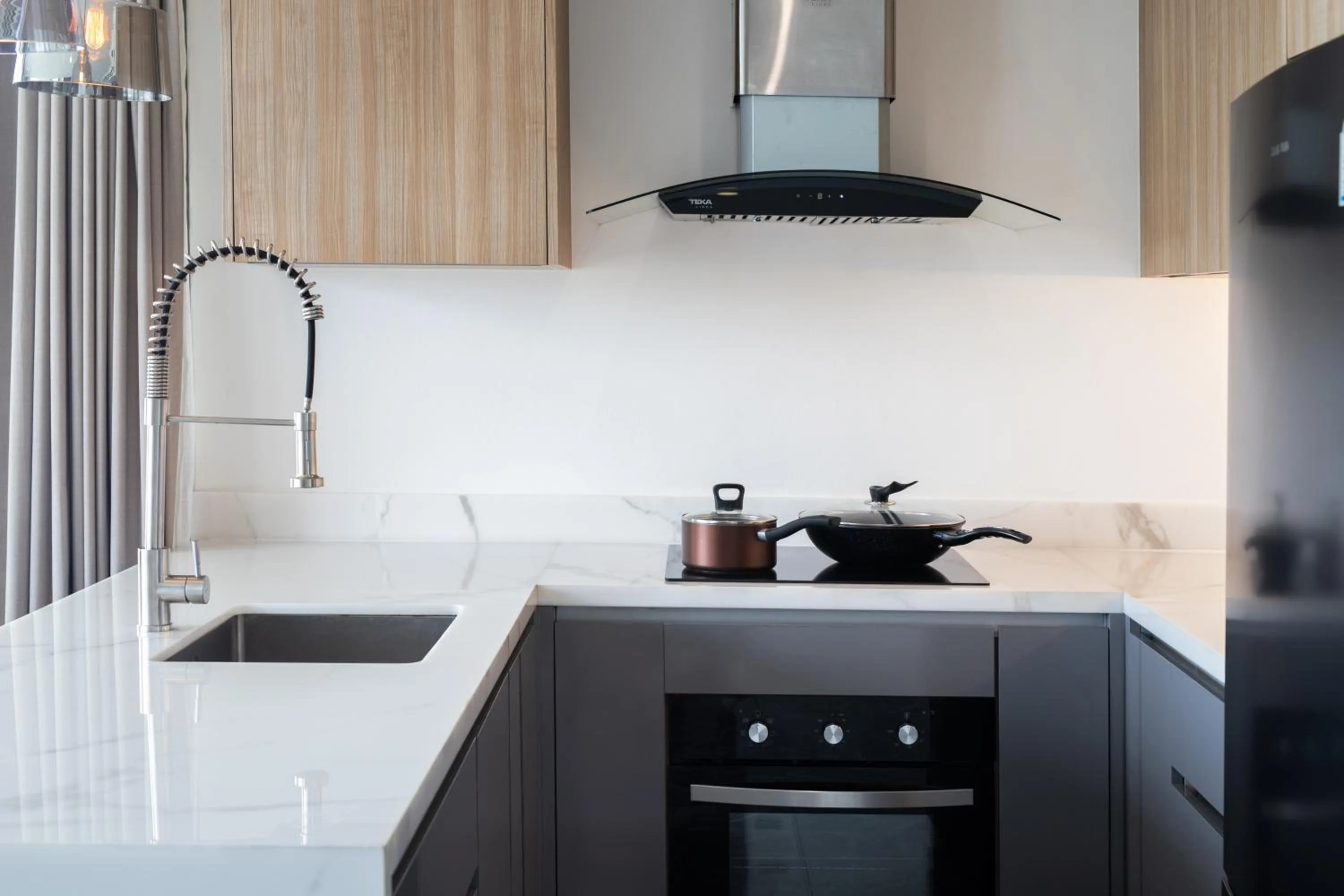 Kitchen or kitchenette in Elite Atoll Serviced Apartments Phuket