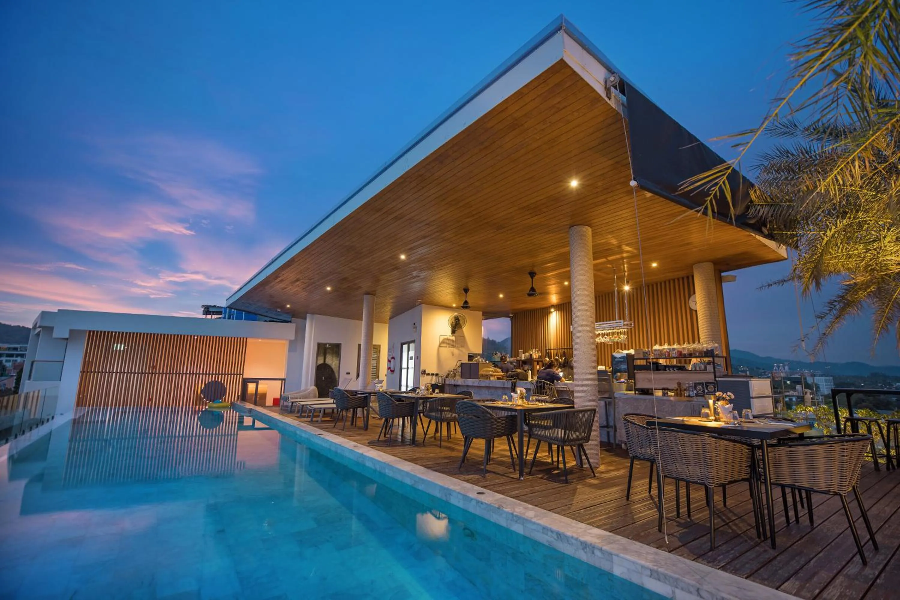 Swimming pool in Elite Atoll Serviced Apartments Phuket