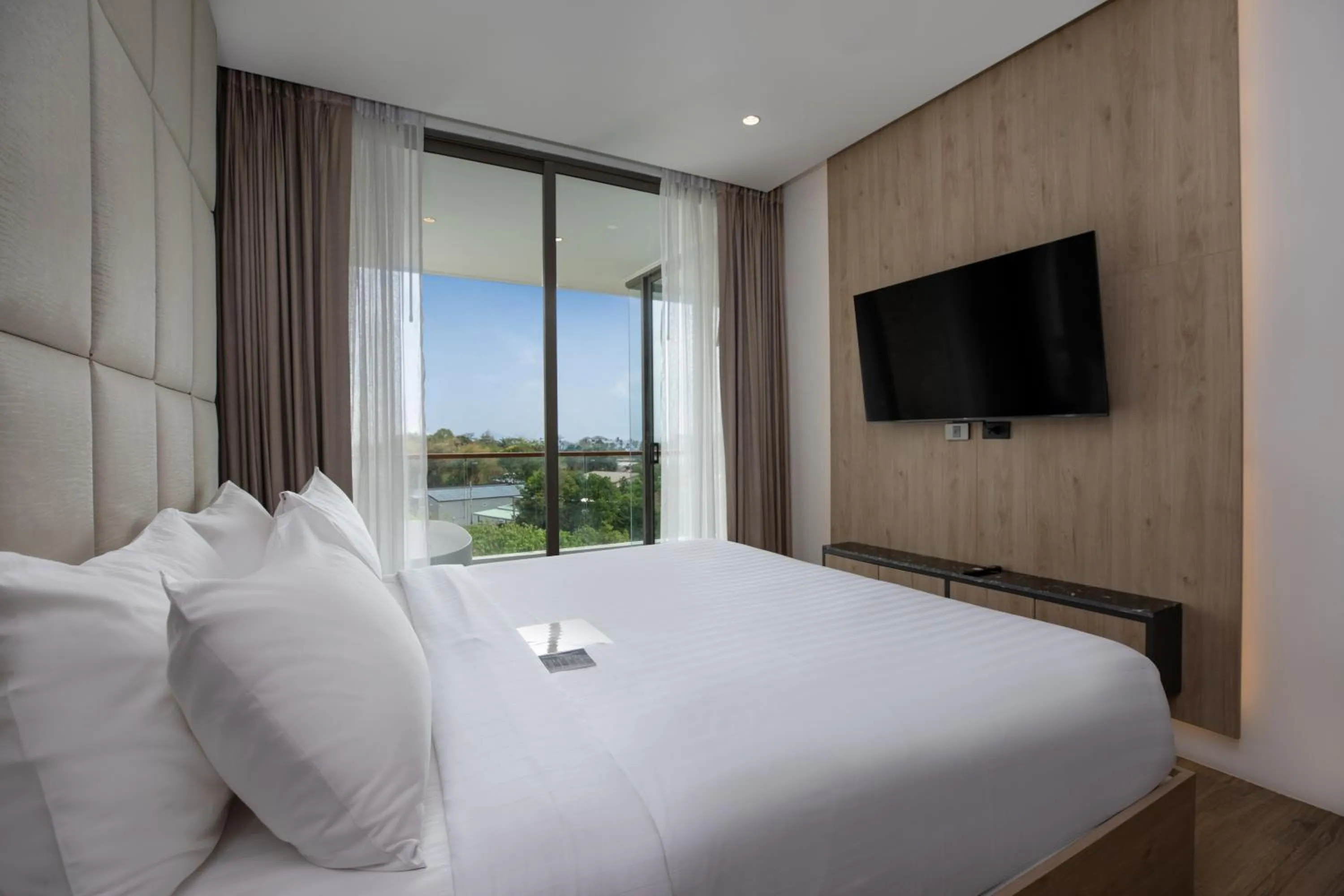 Bedroom, Bed in Elite Atoll Serviced Apartments Phuket