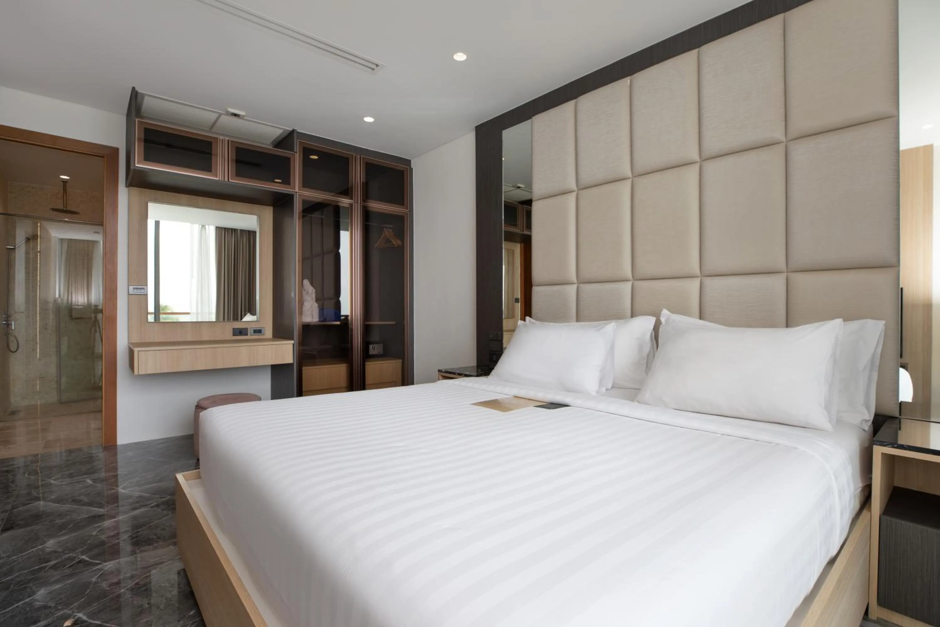 Bed in Elite Atoll Serviced Apartments Phuket