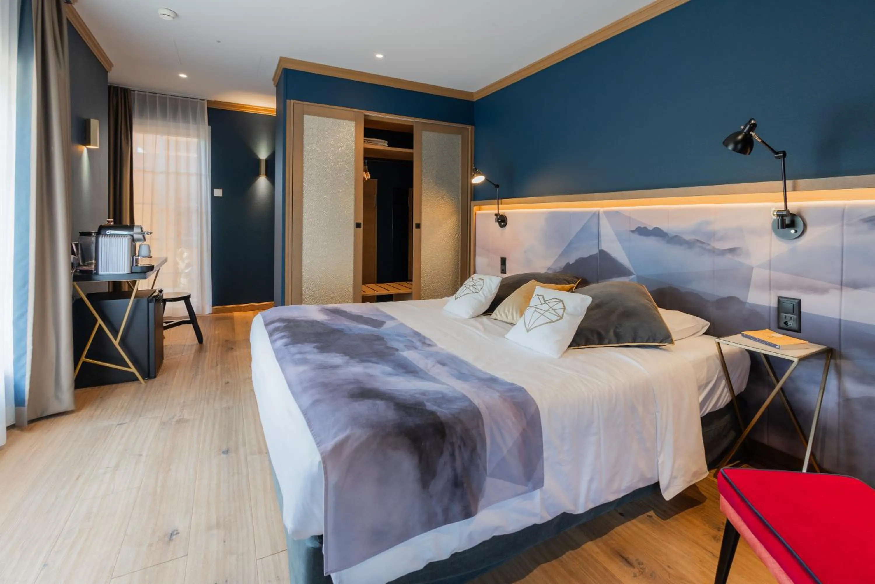 Bed in Boutique Hotel Glacier