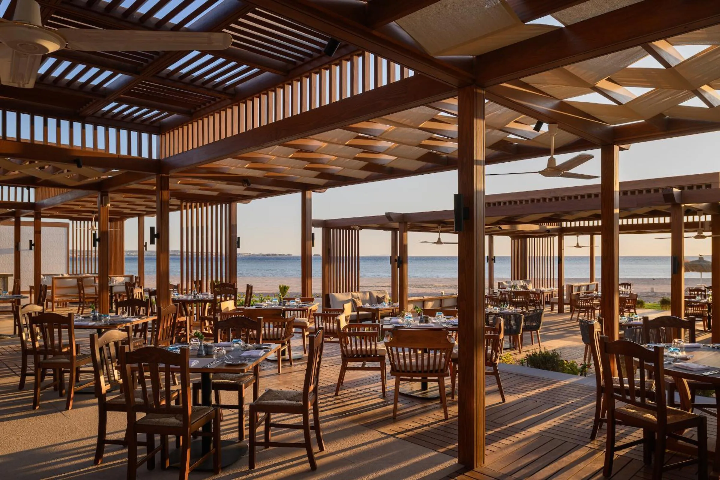 Restaurant/places to eat in JAZ Elite Asteria