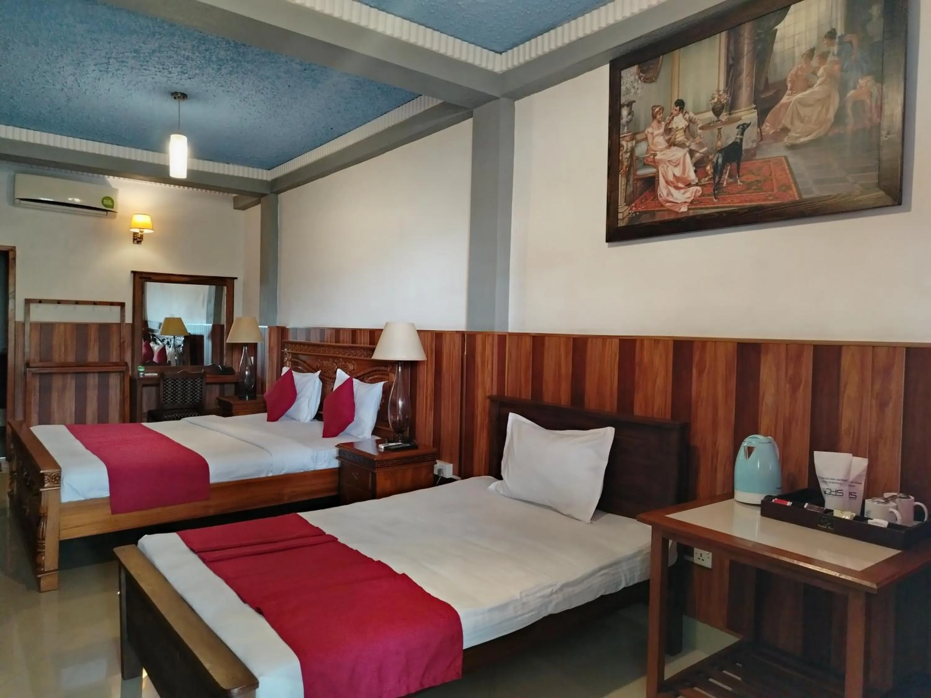 Bedroom, Bed in Ella Mount Heaven