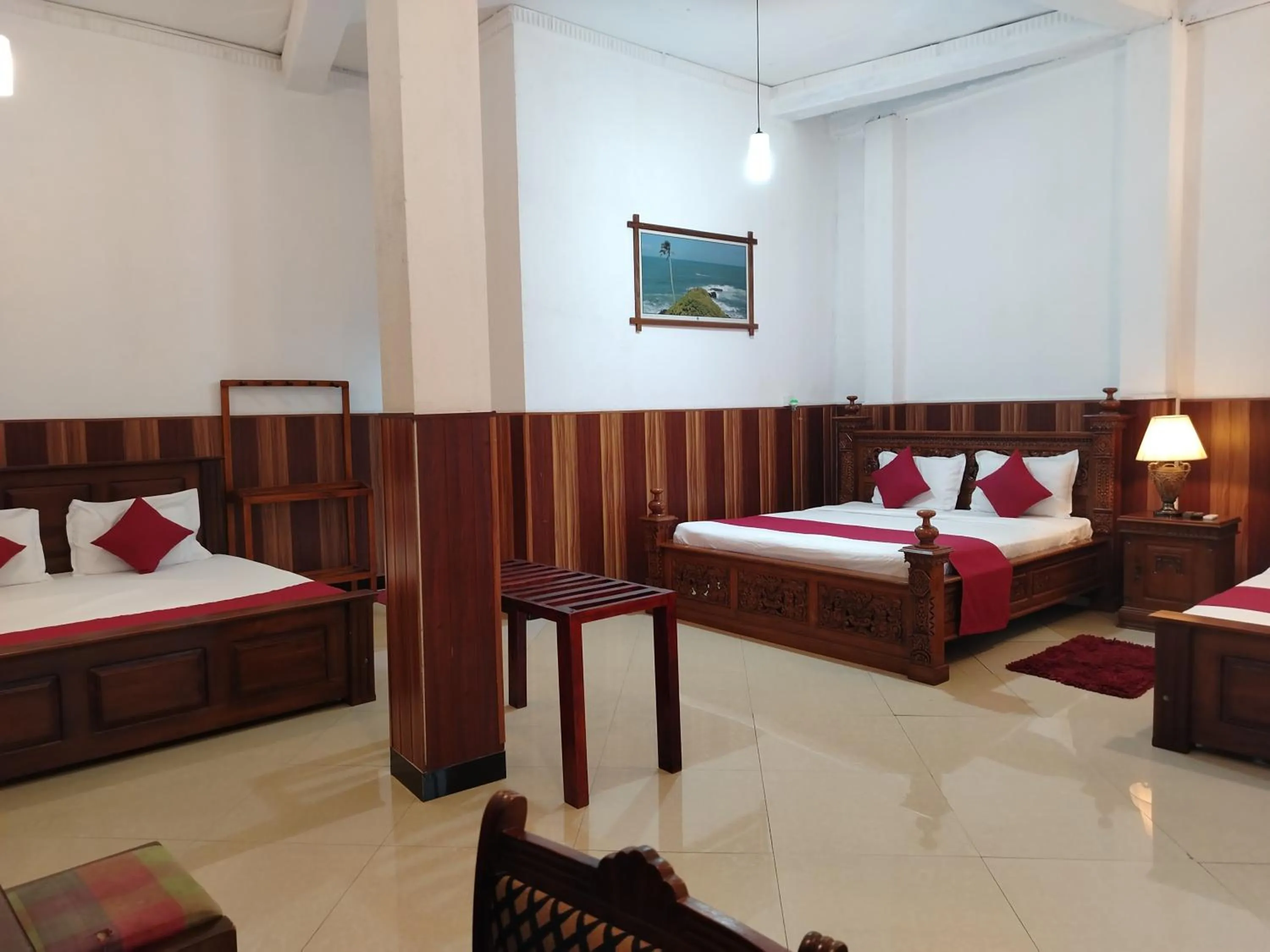 Bedroom, Bed in Ella Mount Heaven